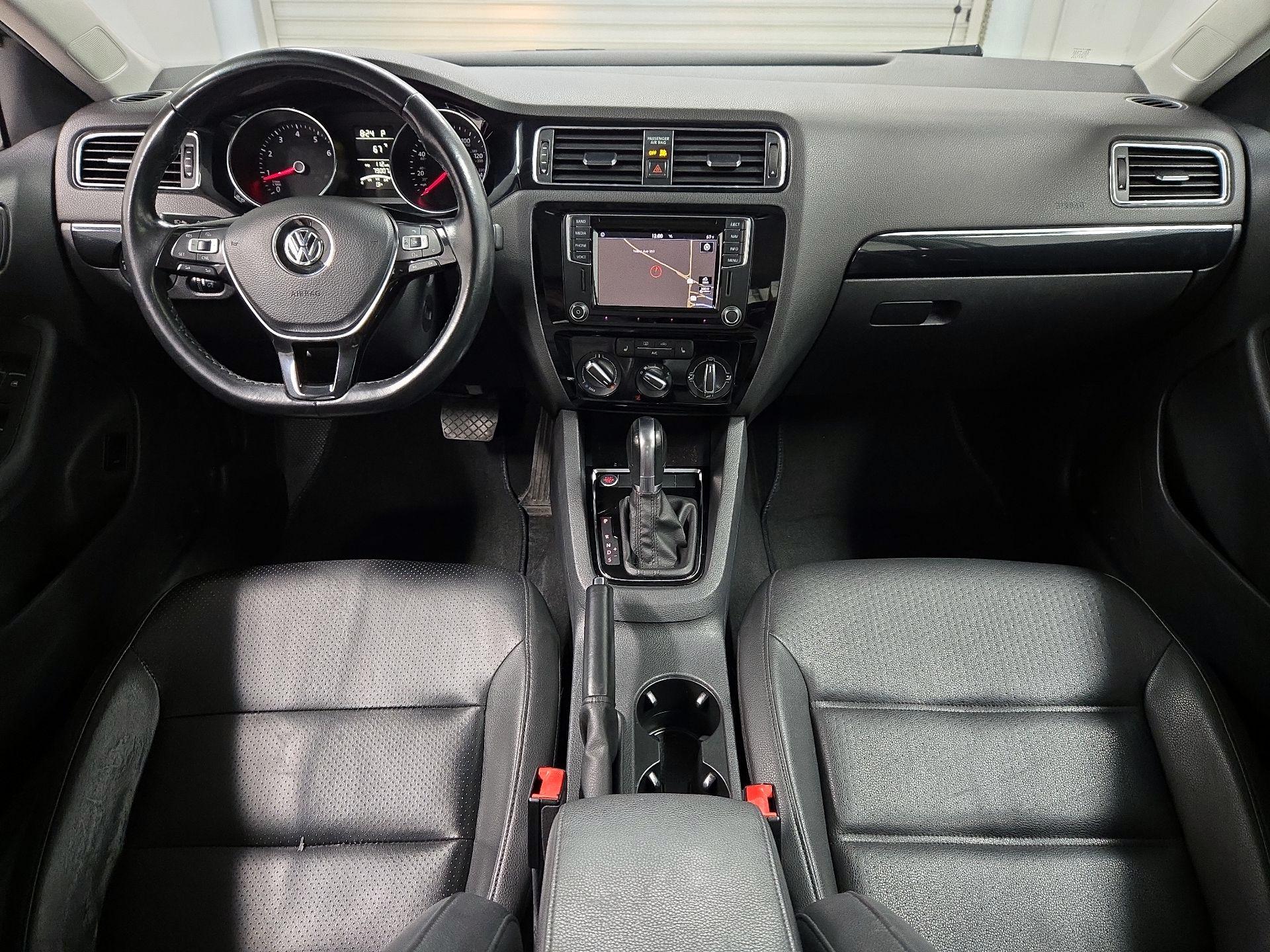 Thumbnail: 2016 Volkswagen Jetta - 9