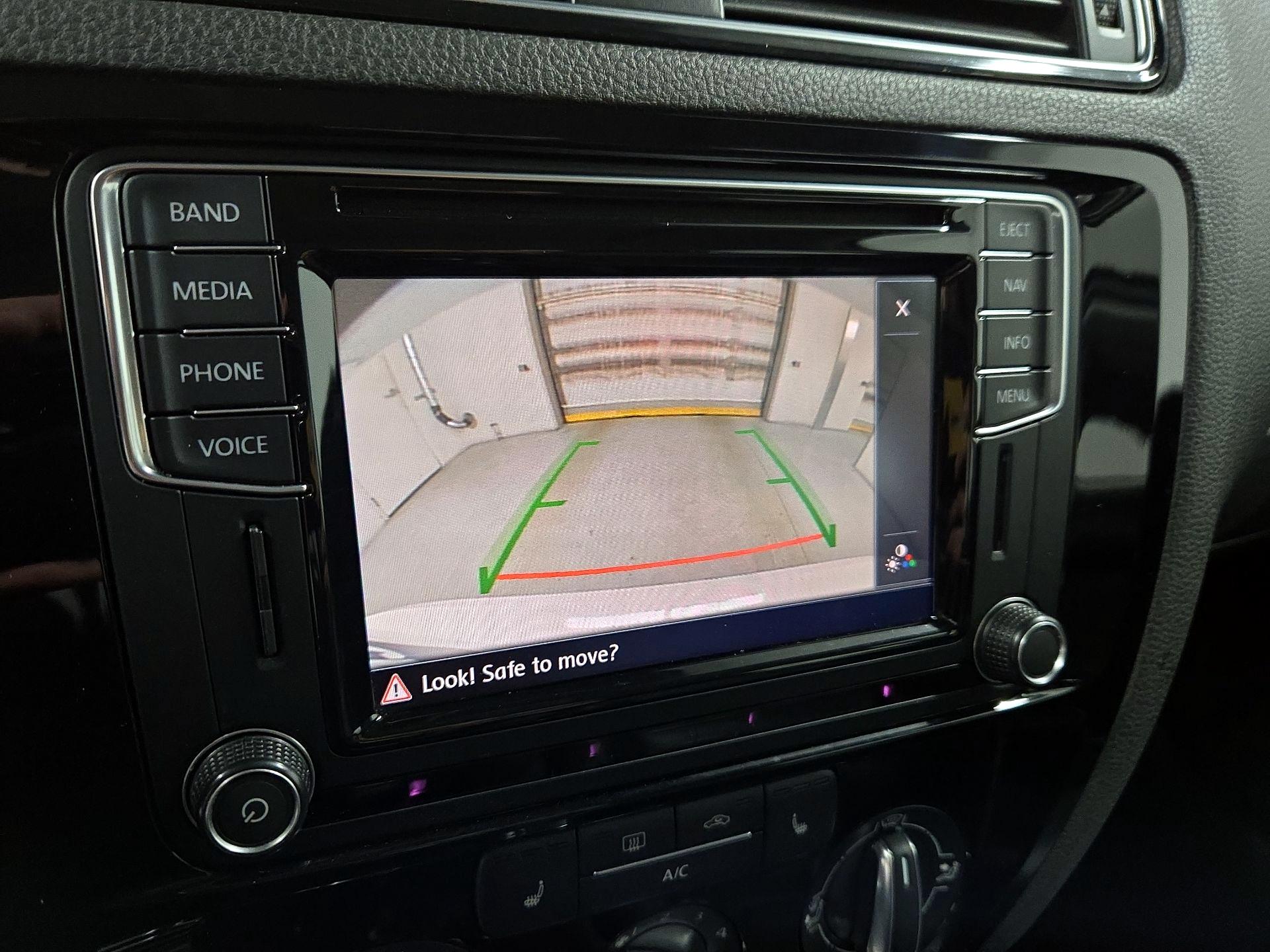 Thumbnail: 2016 Volkswagen Jetta - 15