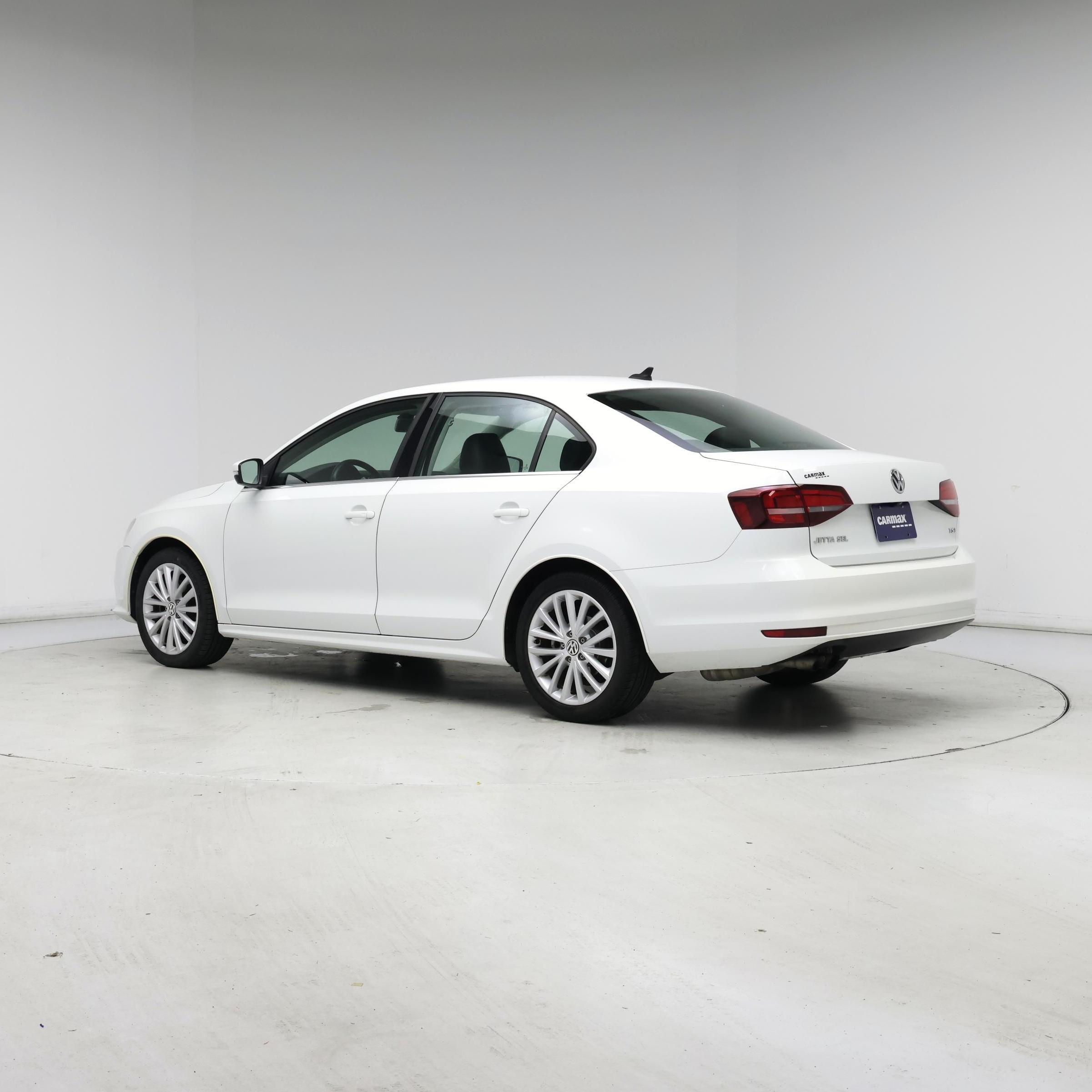 Thumbnail: 2016 Volkswagen Jetta - 2