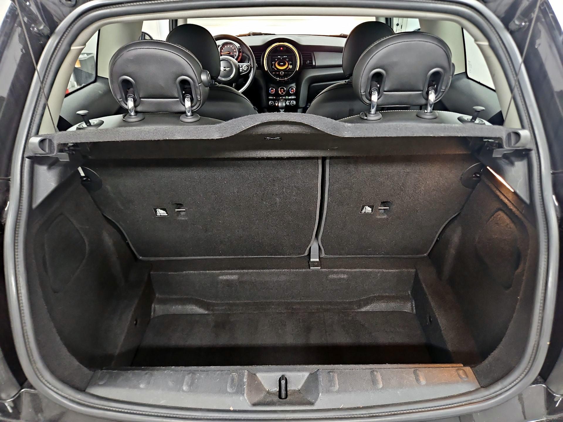 Thumbnail: 2015 MINI Cooper Hardtop - 20