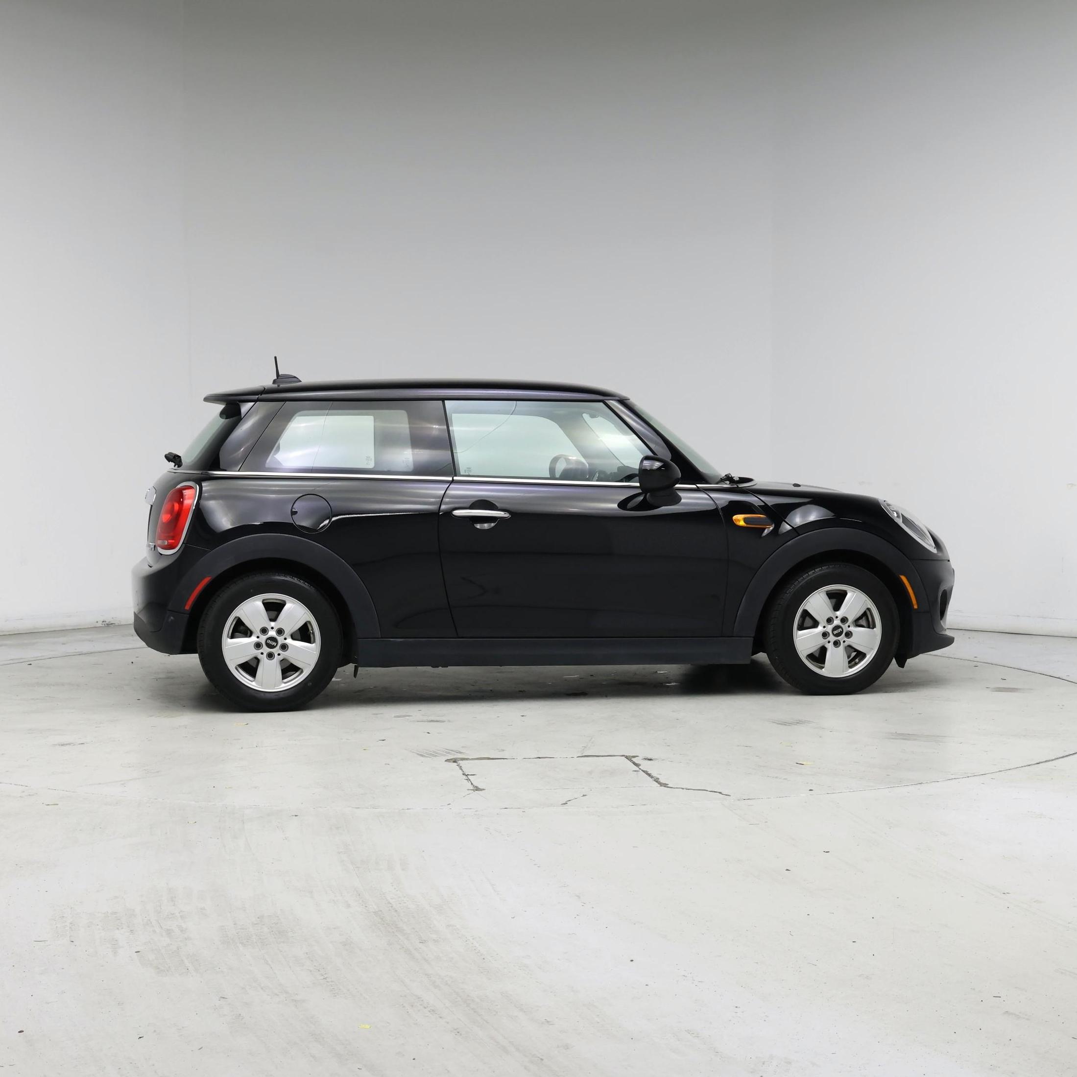 Thumbnail: 2015 MINI Cooper Hardtop - 7