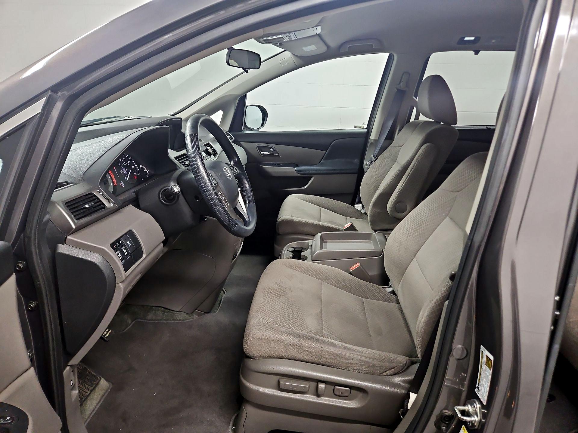 Thumbnail: 2016 Honda Odyssey - 11