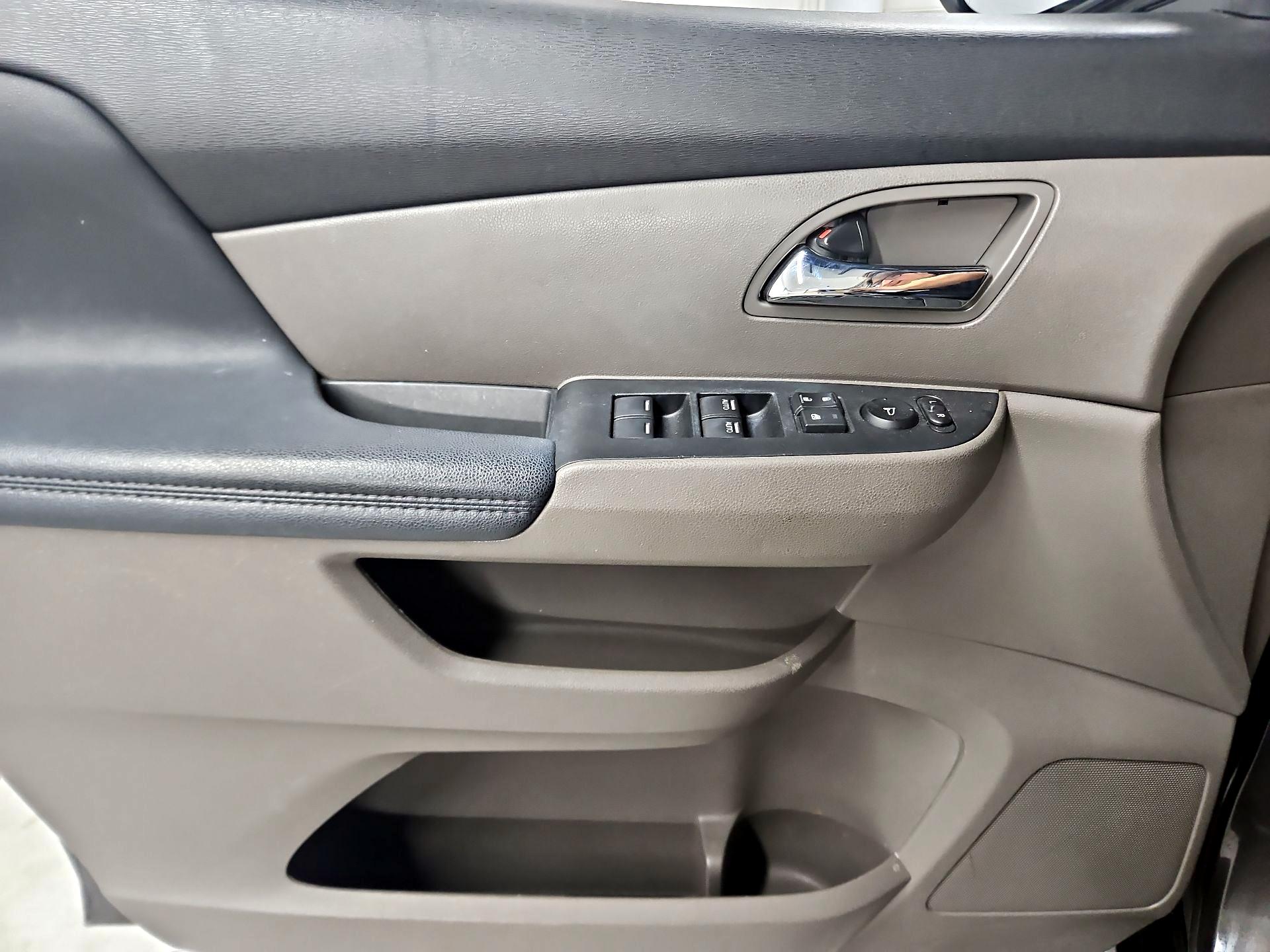 Thumbnail: 2016 Honda Odyssey - 12
