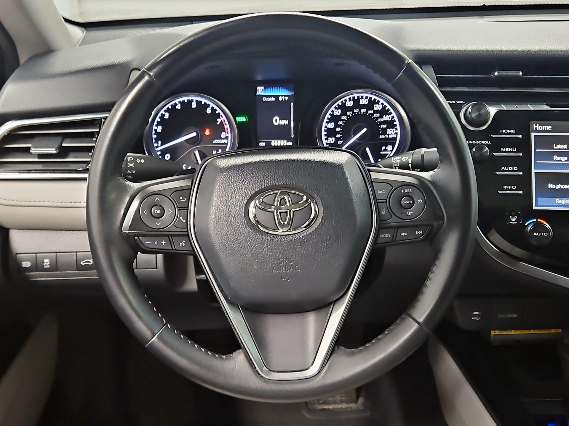 Thumbnail: 2018 Toyota Camry - 10