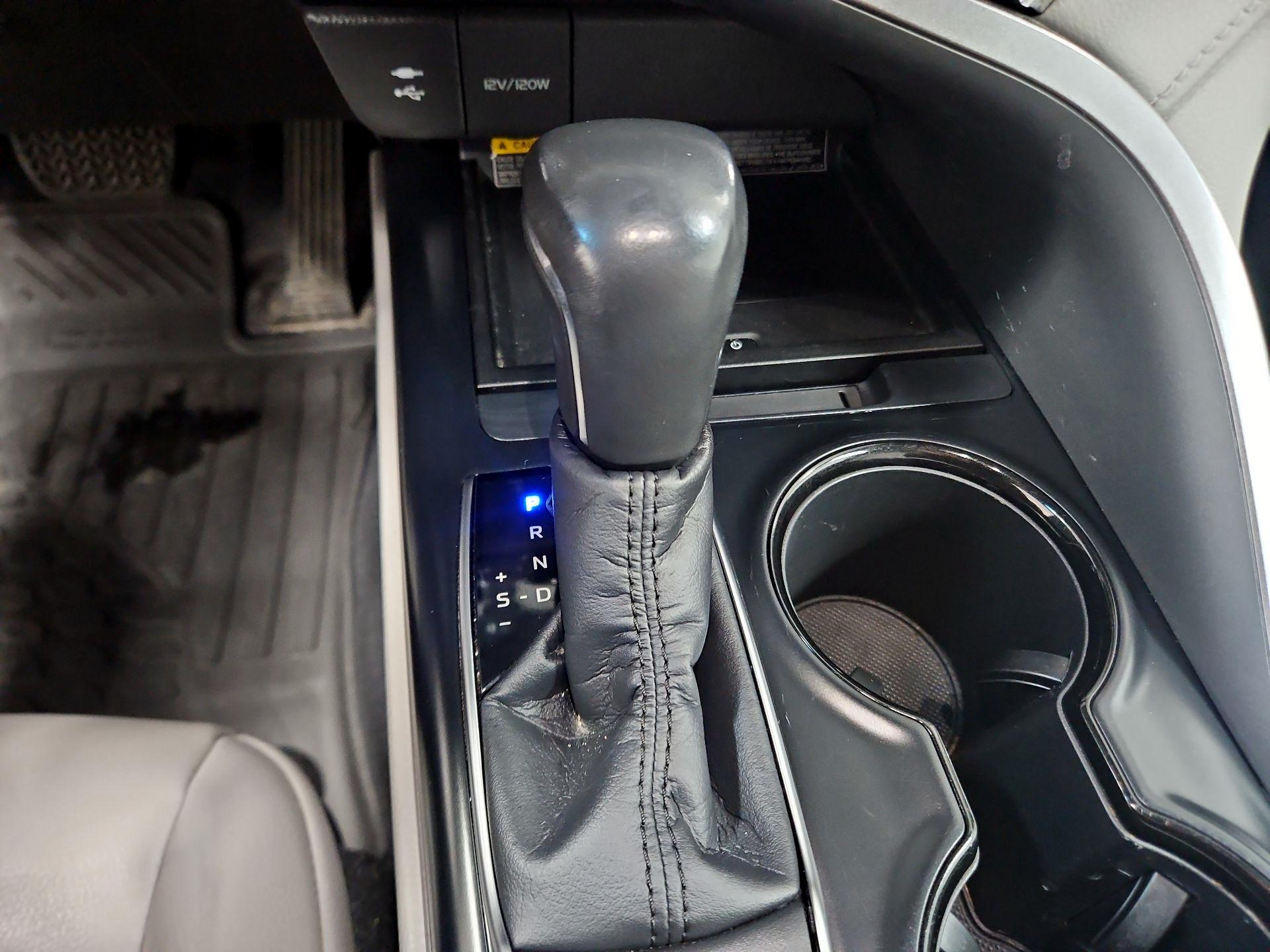 Thumbnail: 2018 Toyota Camry - 17
