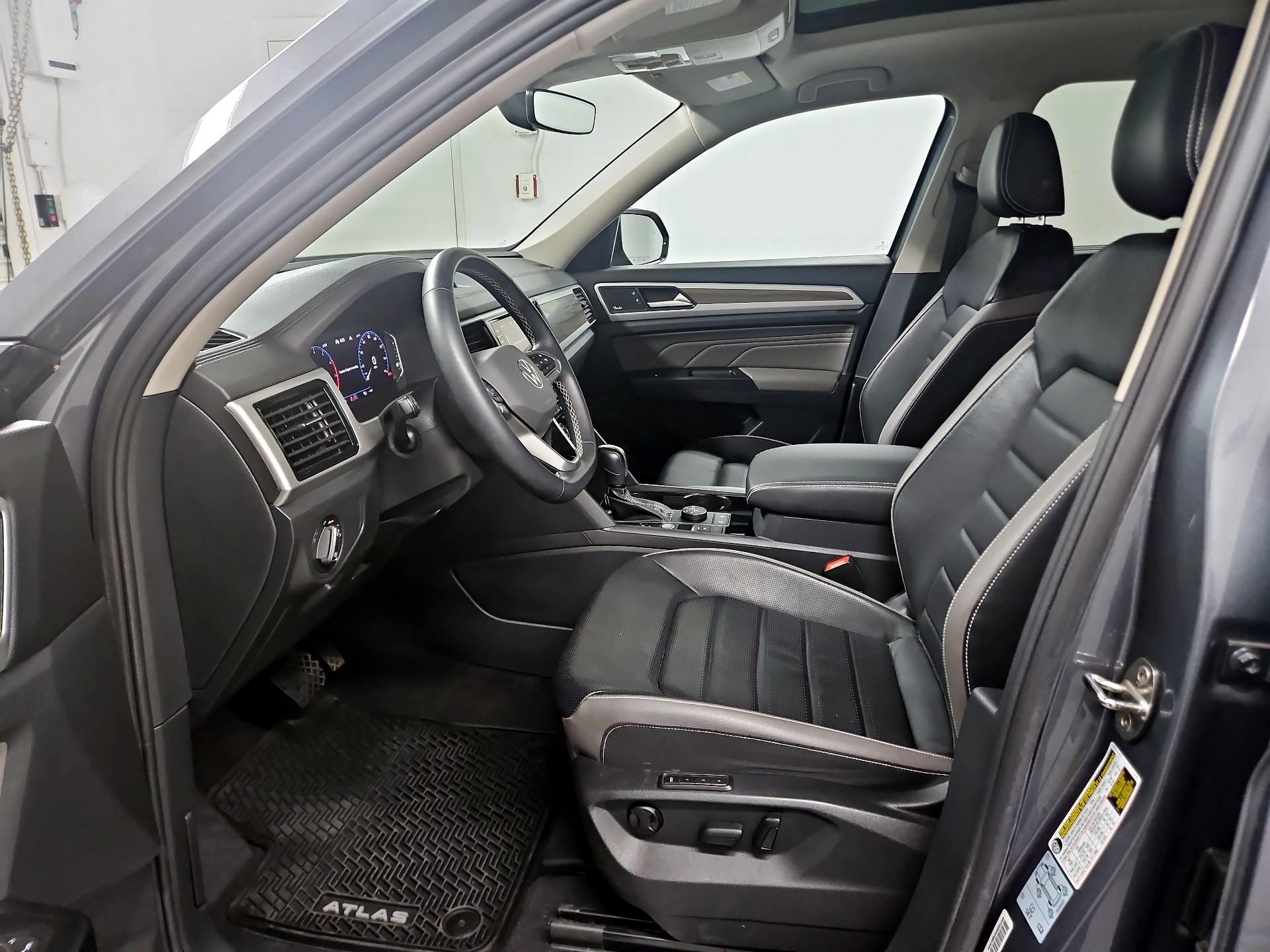 Thumbnail: 2021 Volkswagen Atlas - 11
