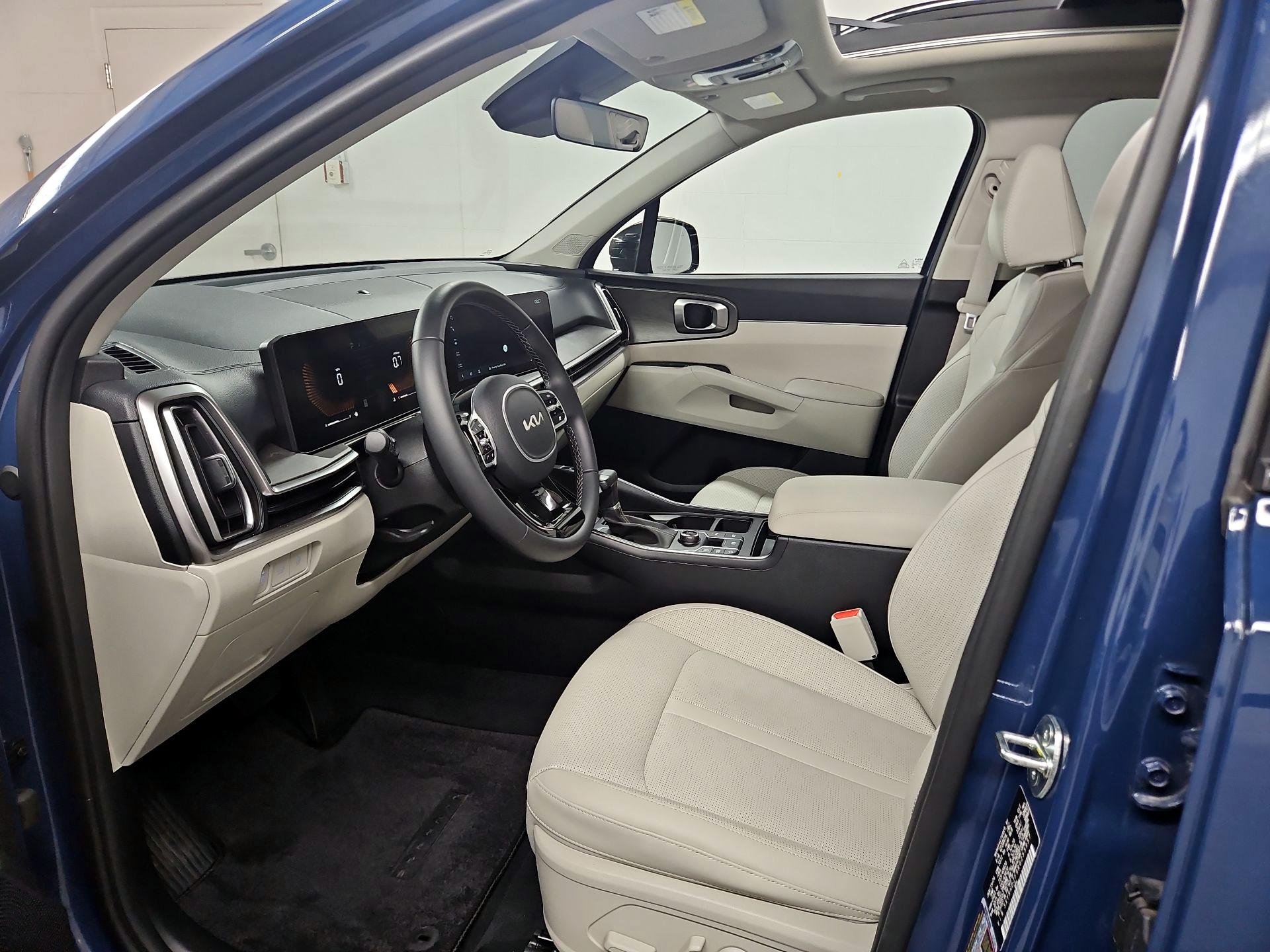 Thumbnail: 2024 Kia Sorento - 11