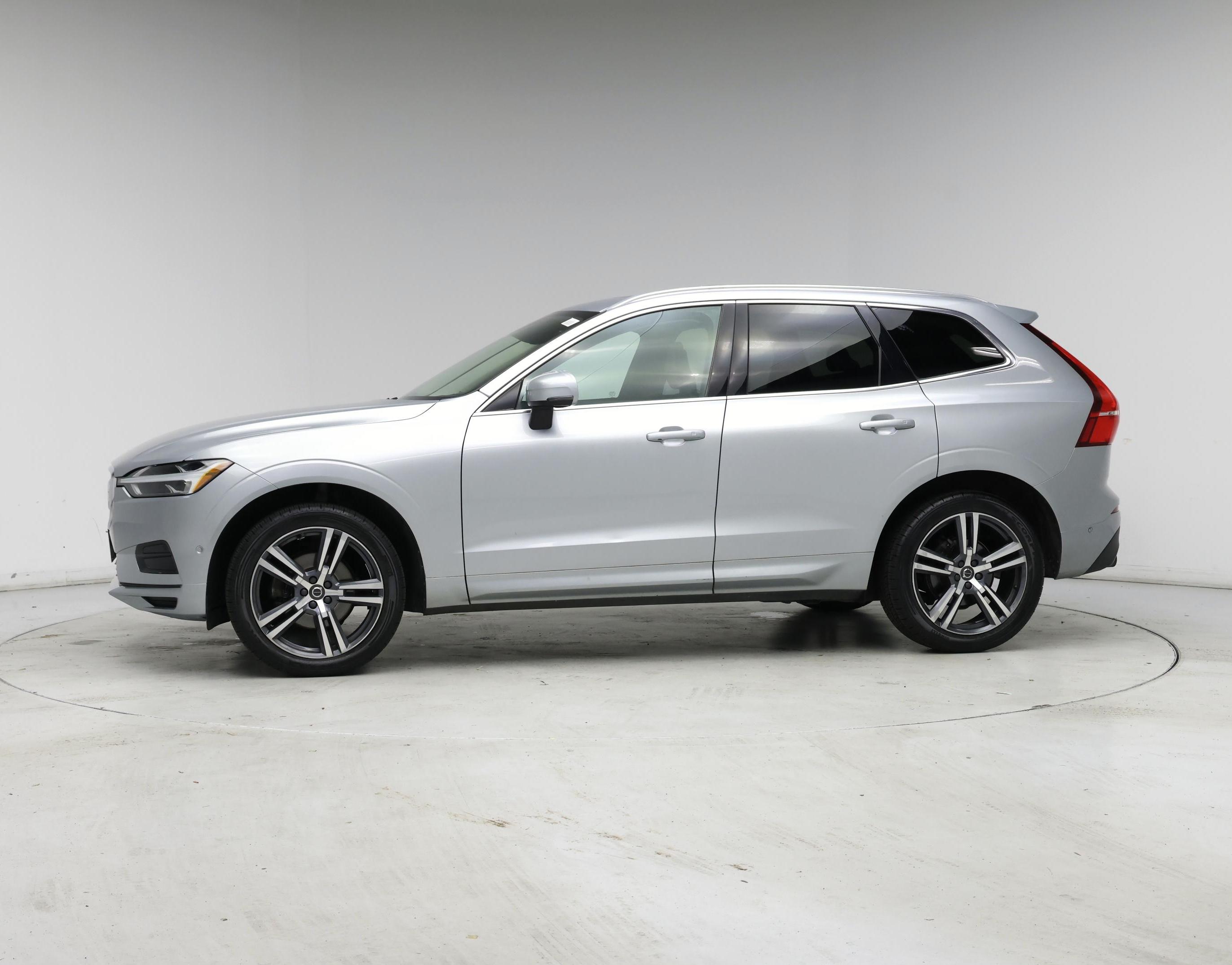 Thumbnail: 2018 Volvo XC60 - 3