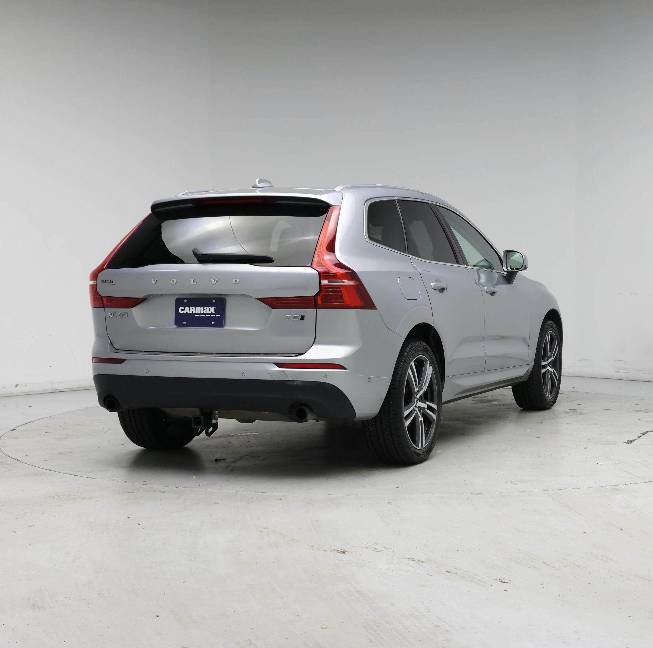 Thumbnail: 2018 Volvo XC60 - 8