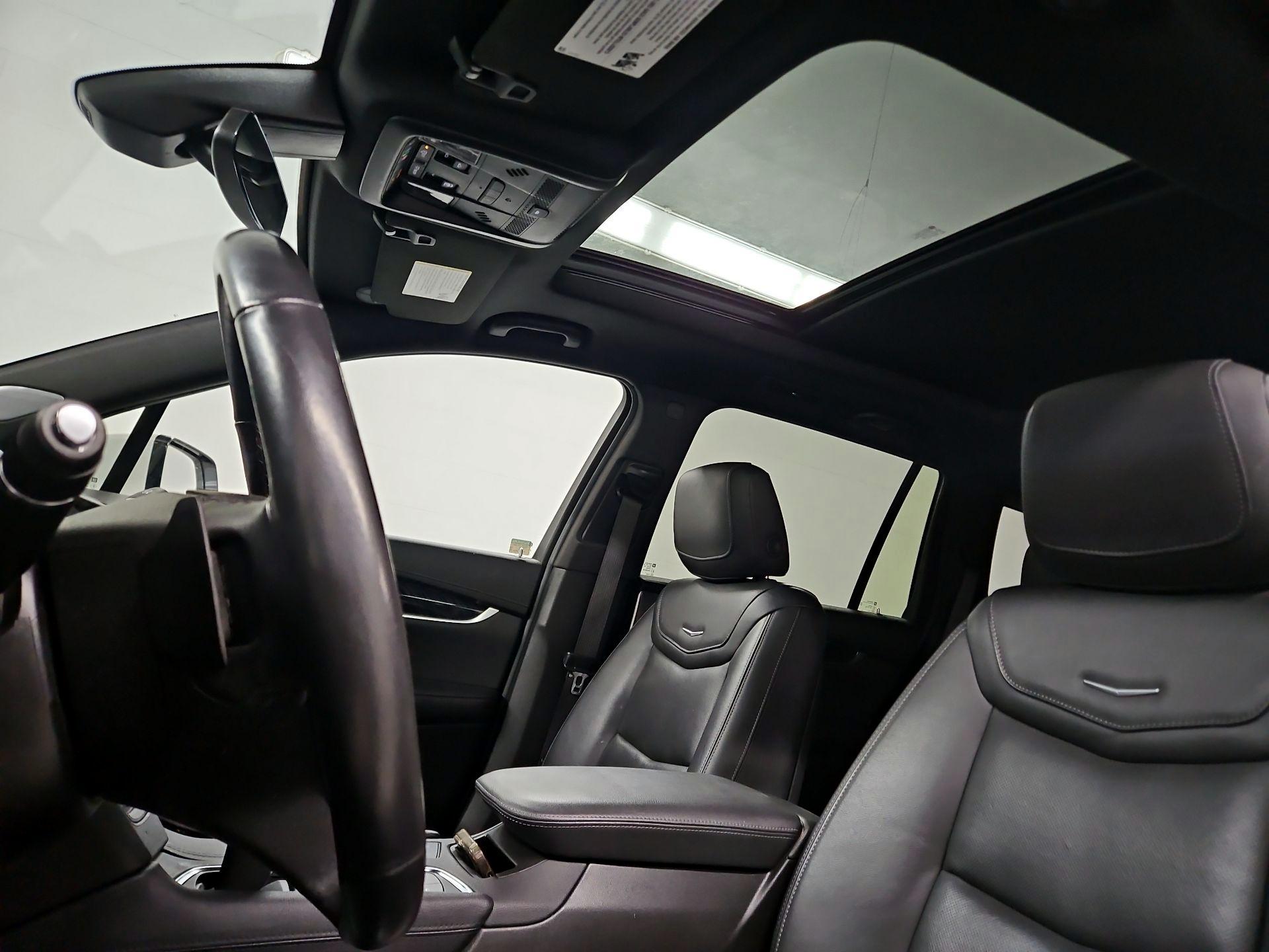 Thumbnail: 2022 Cadillac XT6 - 20