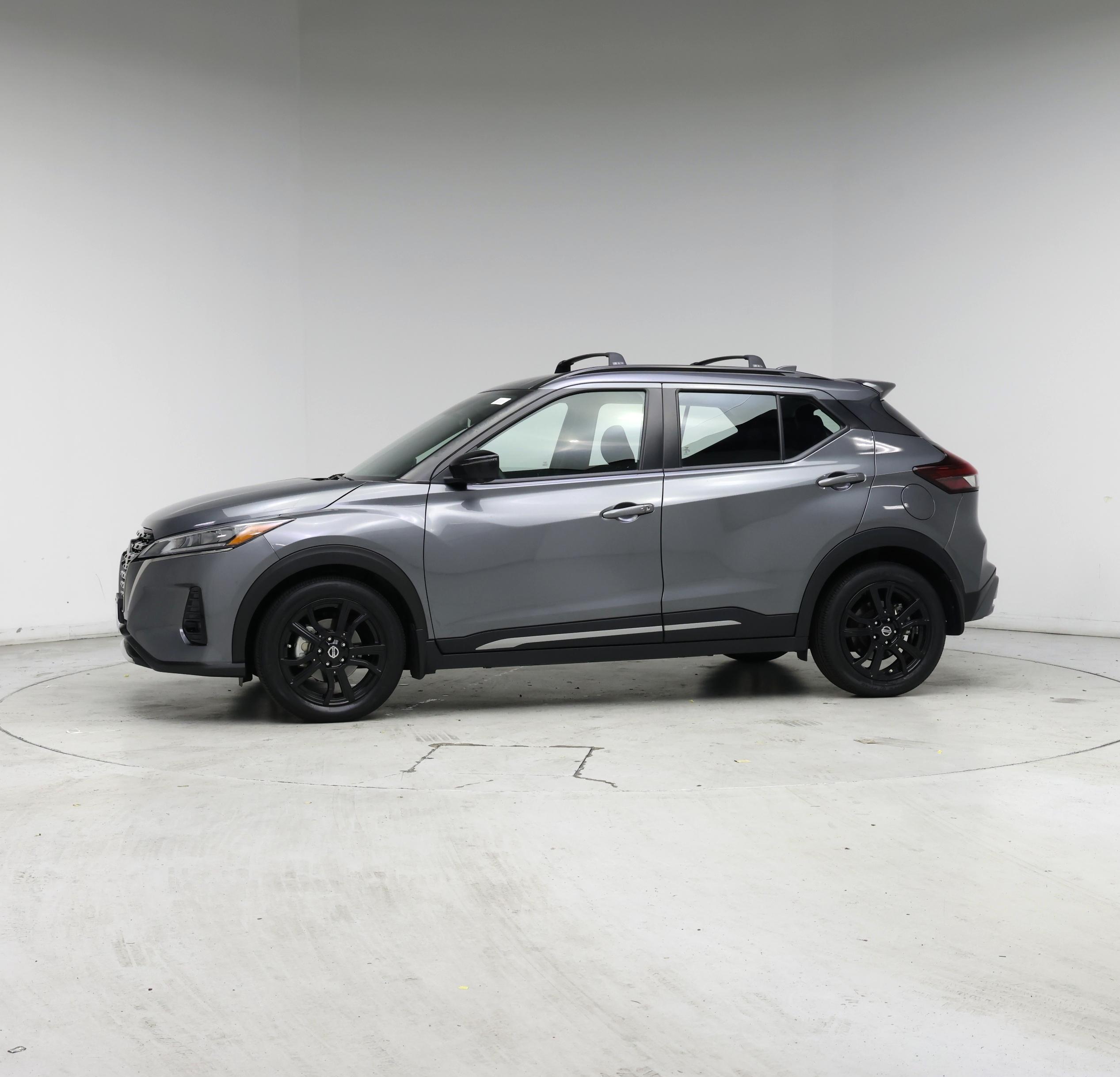 Thumbnail: 2021 Nissan Kicks - 3
