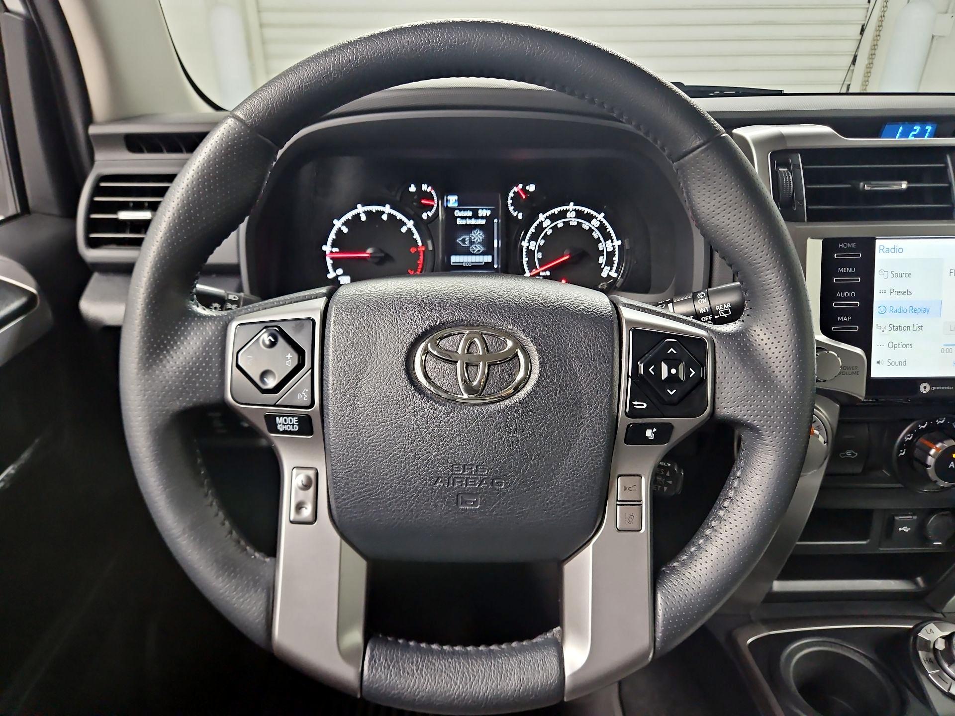 Thumbnail: 2022 Toyota 4Runner - 10