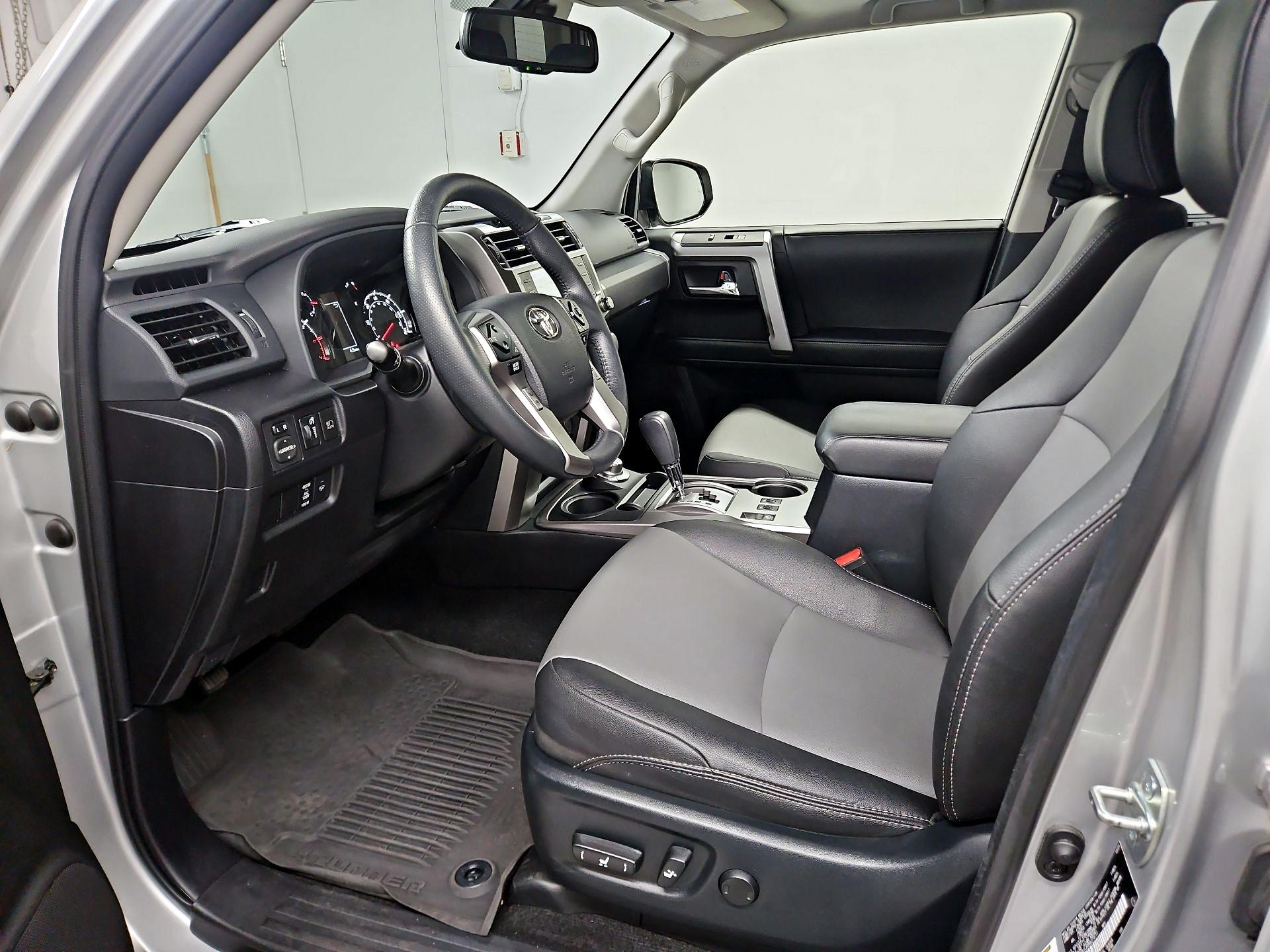 Thumbnail: 2022 Toyota 4Runner - 11