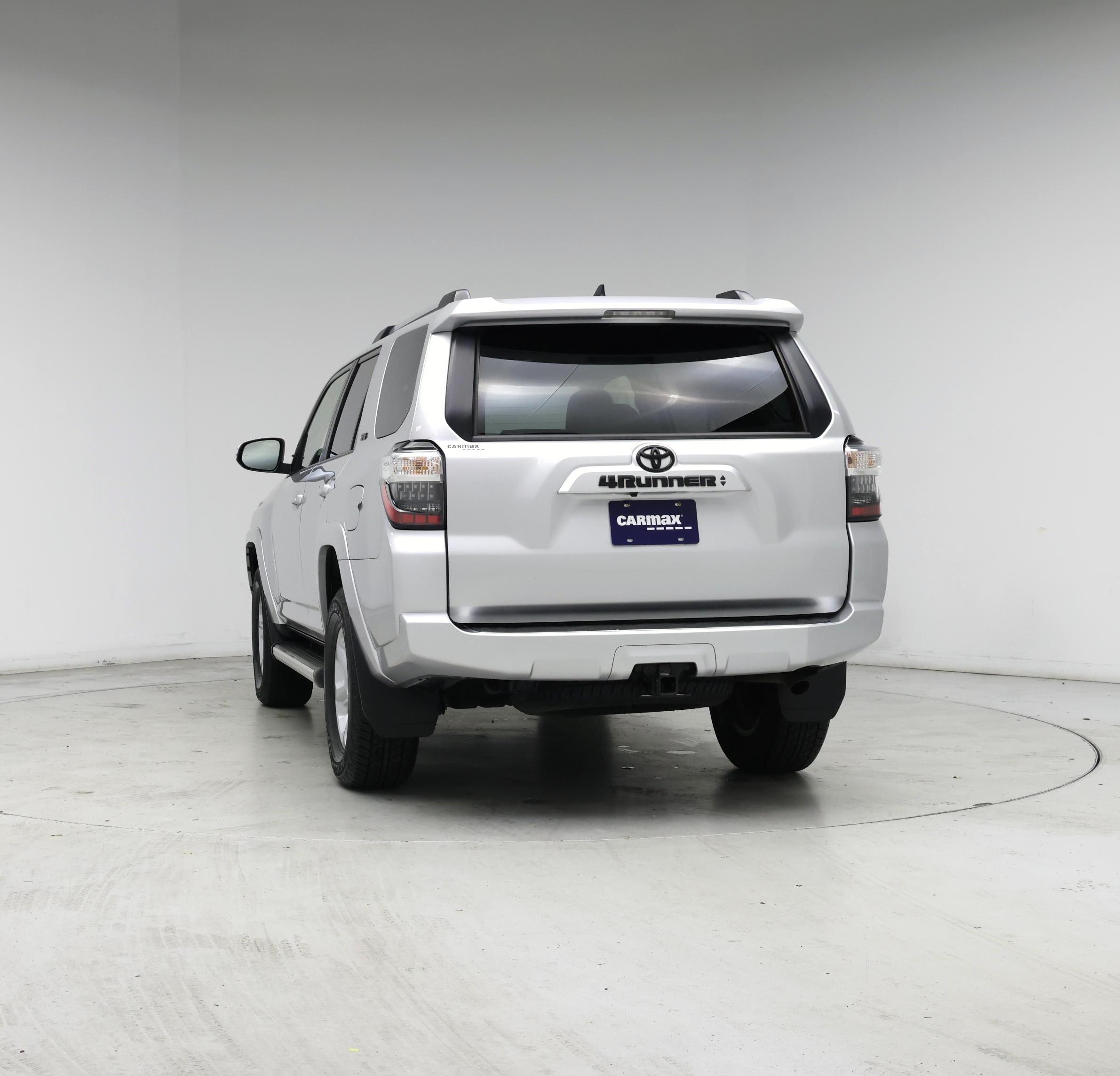 Thumbnail: 2022 Toyota 4Runner - 6