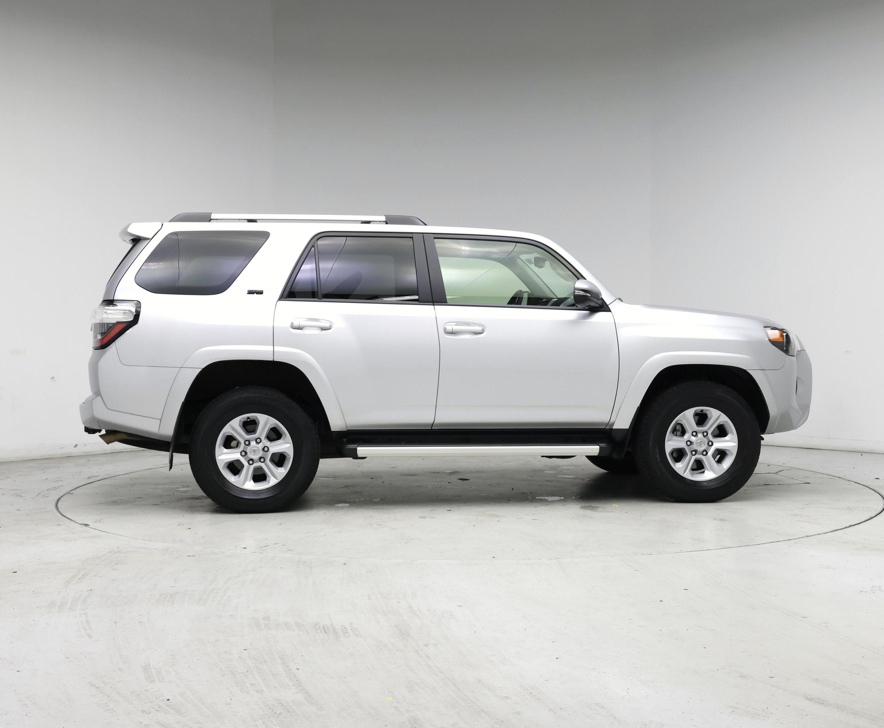 Thumbnail: 2022 Toyota 4Runner - 7