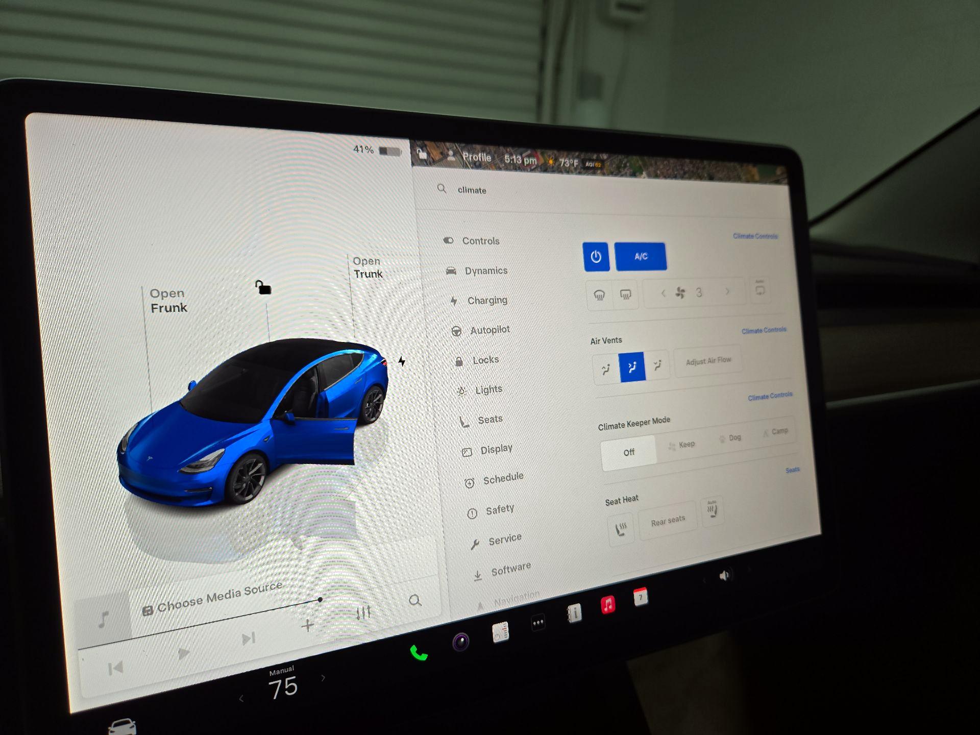 Thumbnail: 2022 Tesla Model 3 - 16