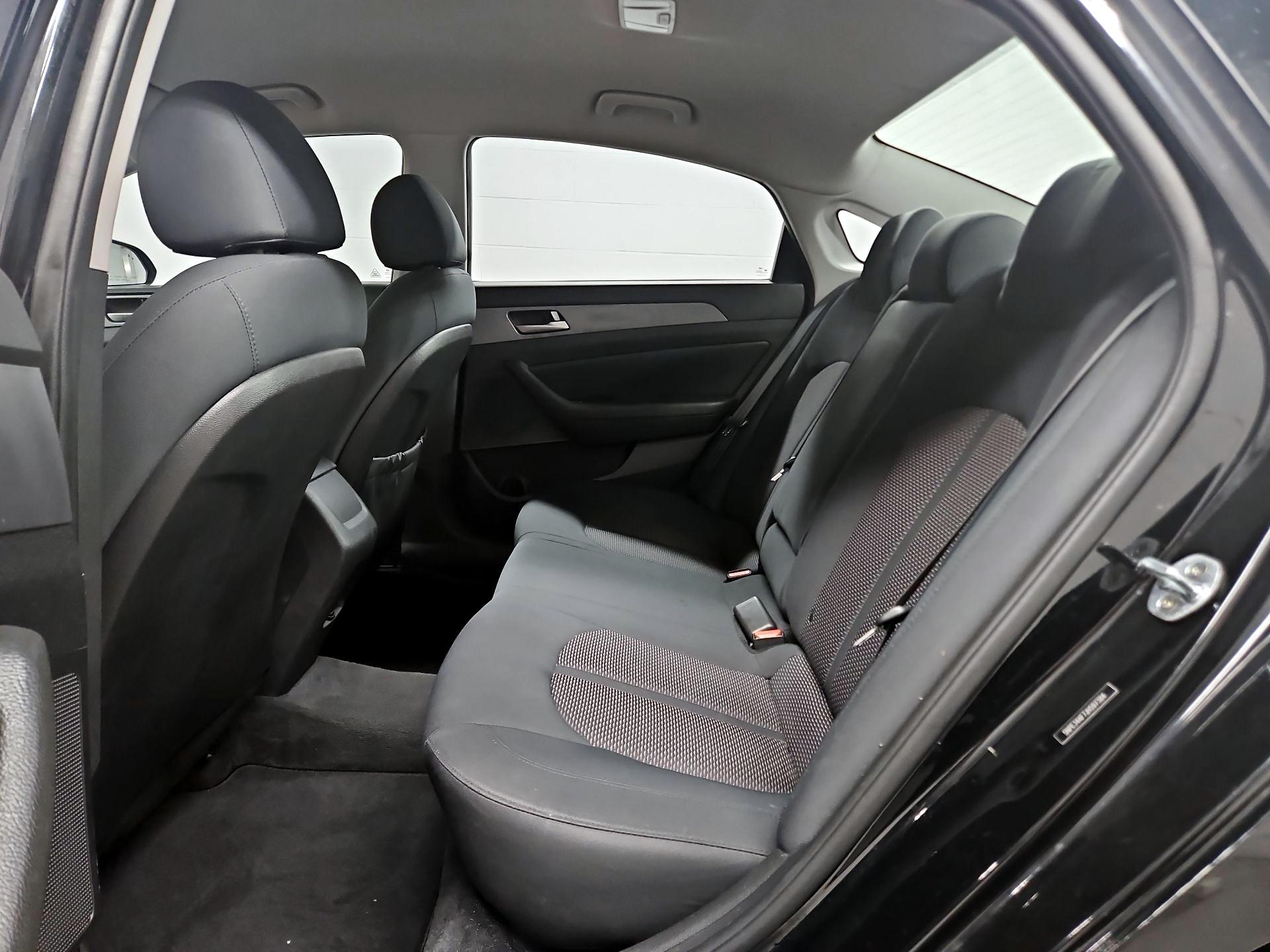 Thumbnail: 2018 Hyundai Sonata - 19