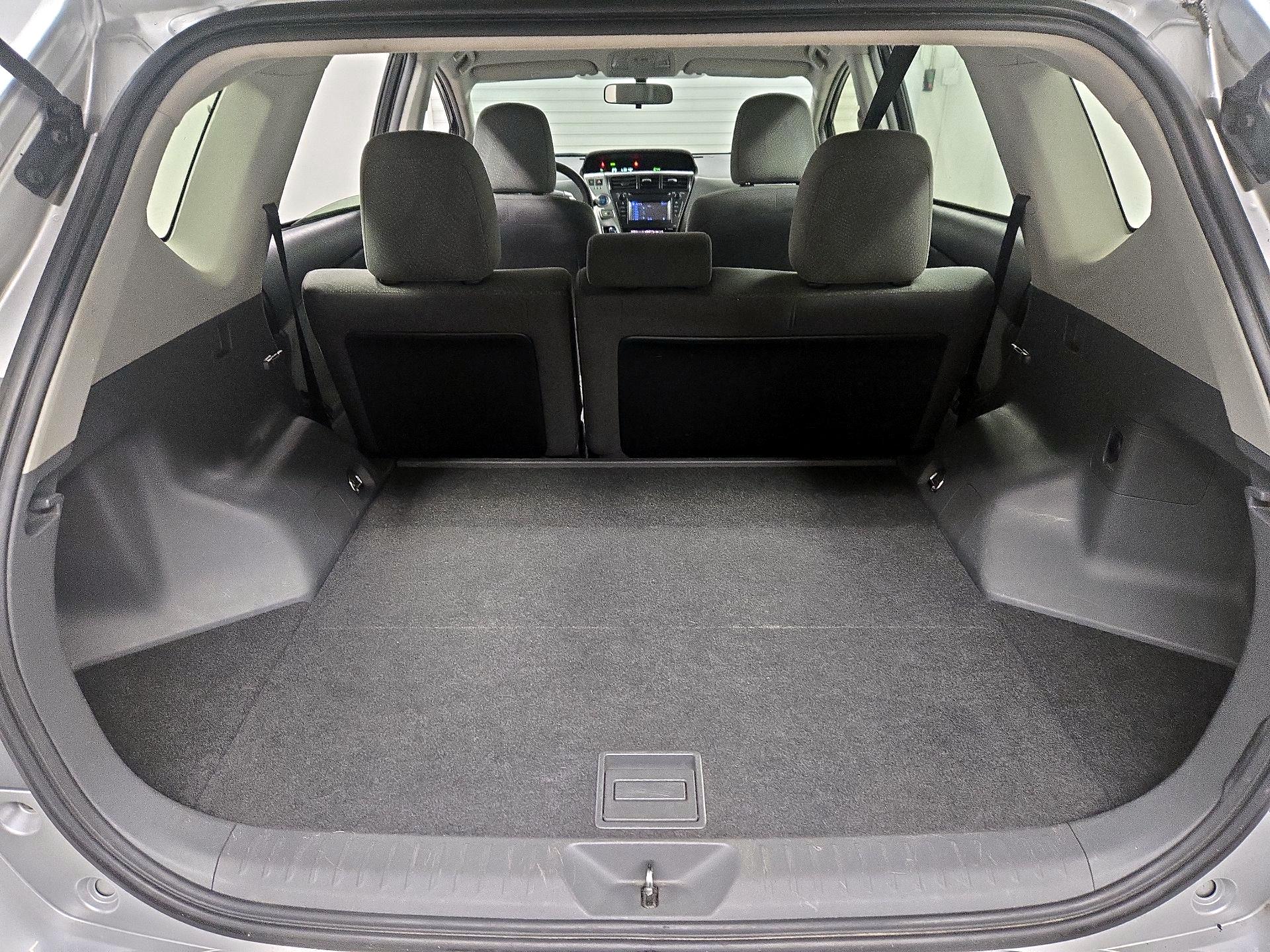 Thumbnail: 2014 Toyota Prius v - 19