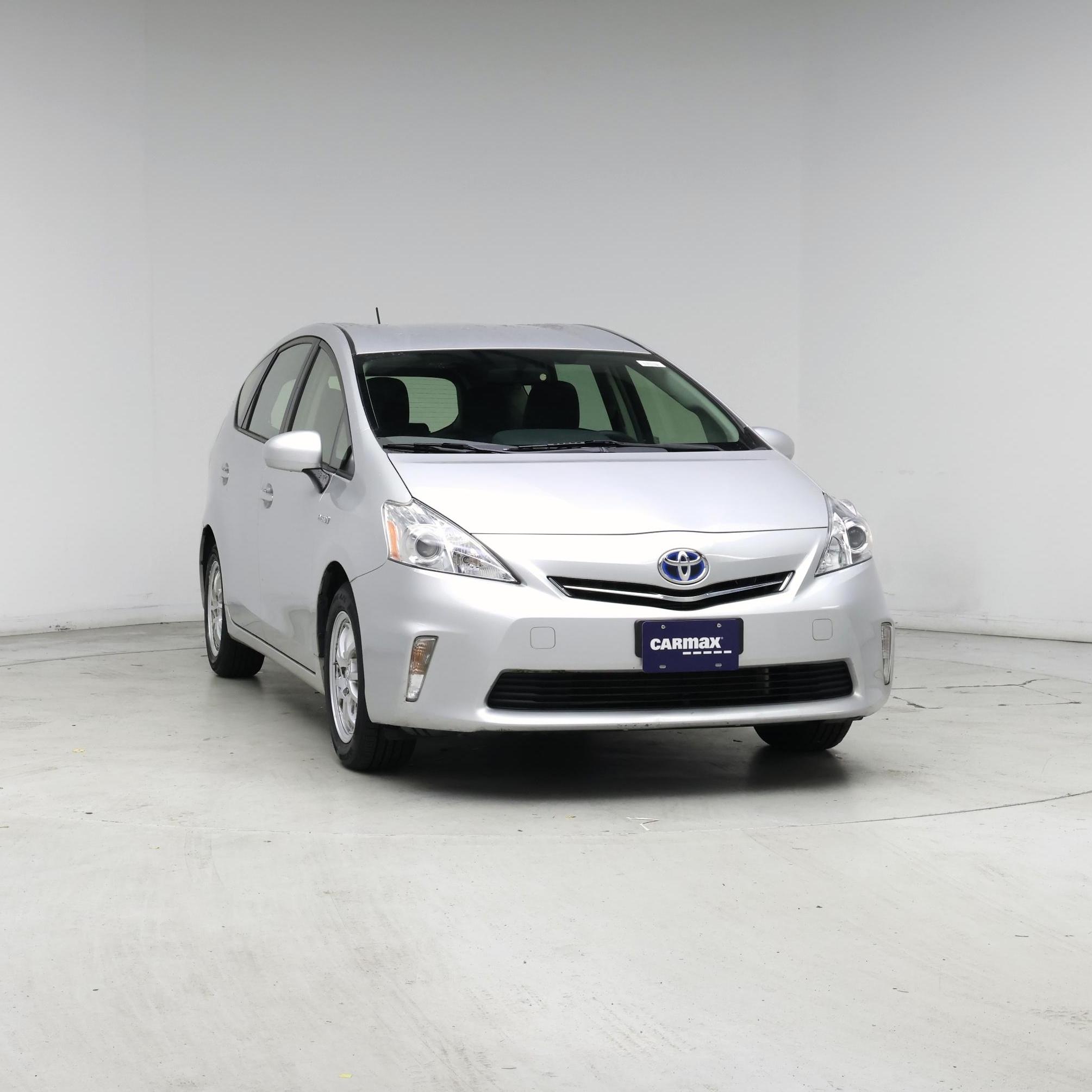 Thumbnail: 2014 Toyota Prius v - 5