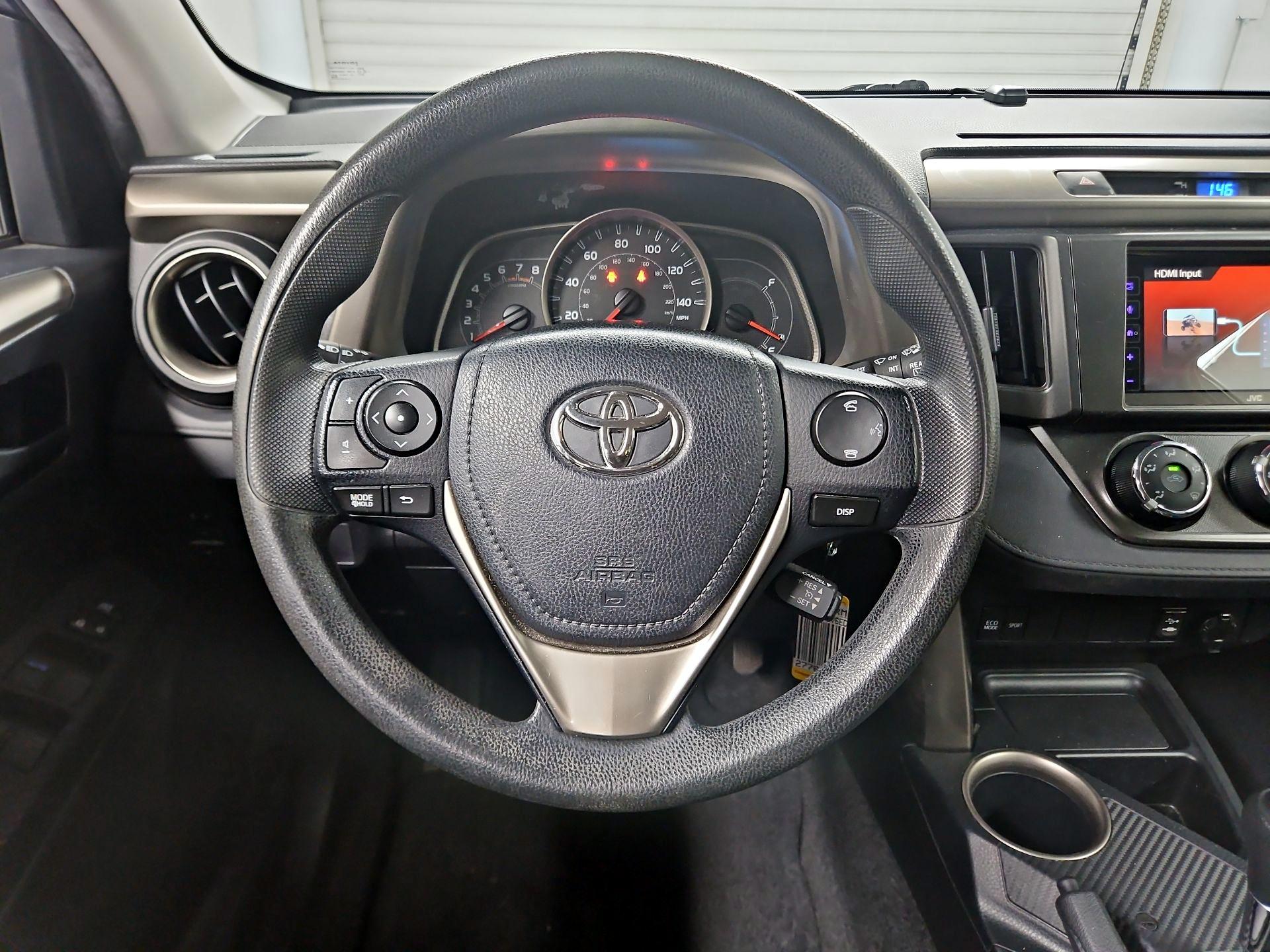 Thumbnail: 2014 Toyota RAV4 - 10