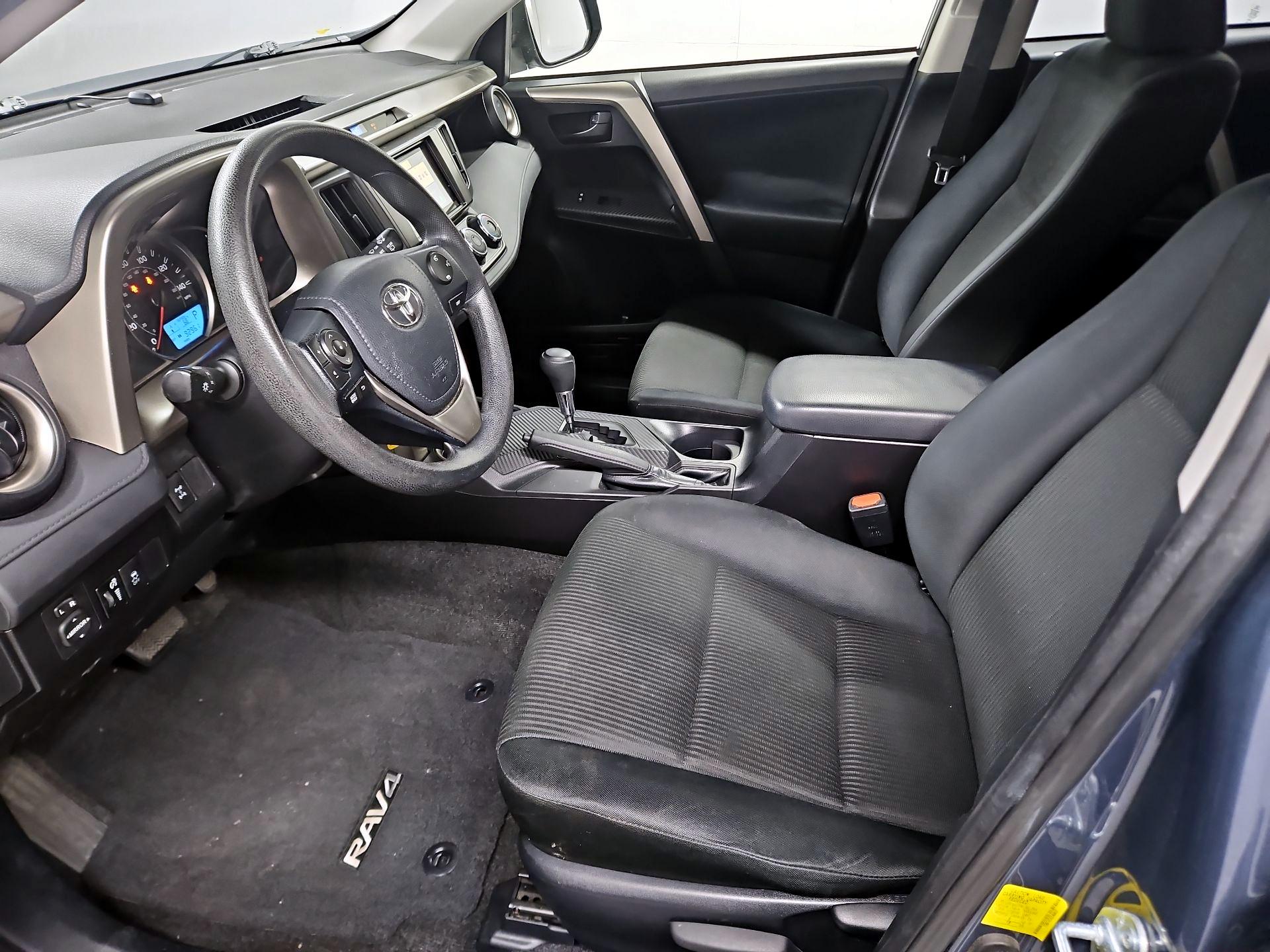 Thumbnail: 2014 Toyota RAV4 - 11