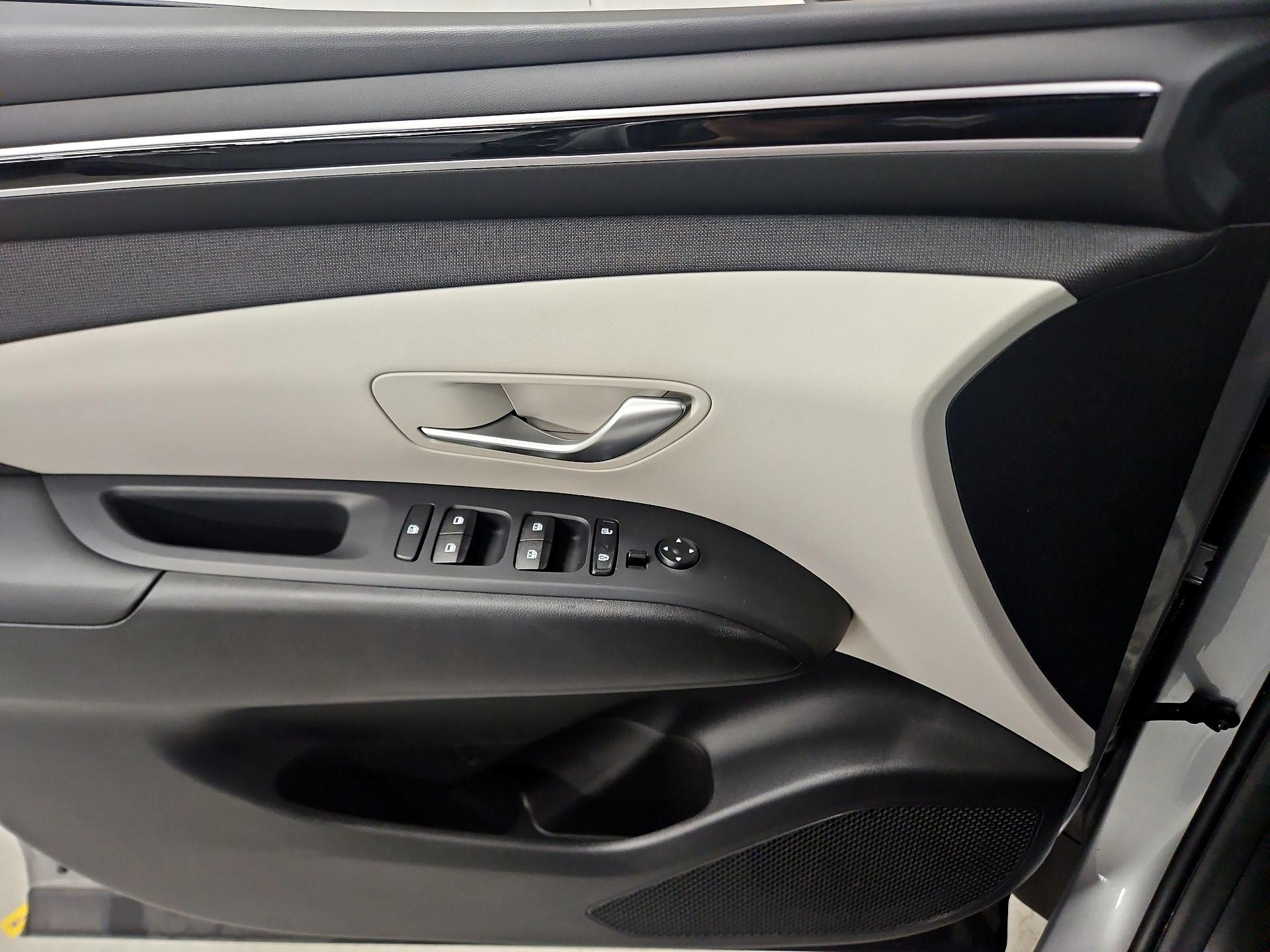 Thumbnail: 2023 Hyundai Tucson - 12