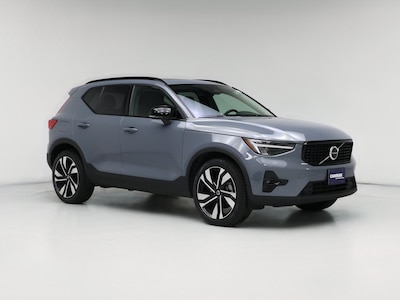 2023 Volvo XC40 B5 Ultimate Dark Theme