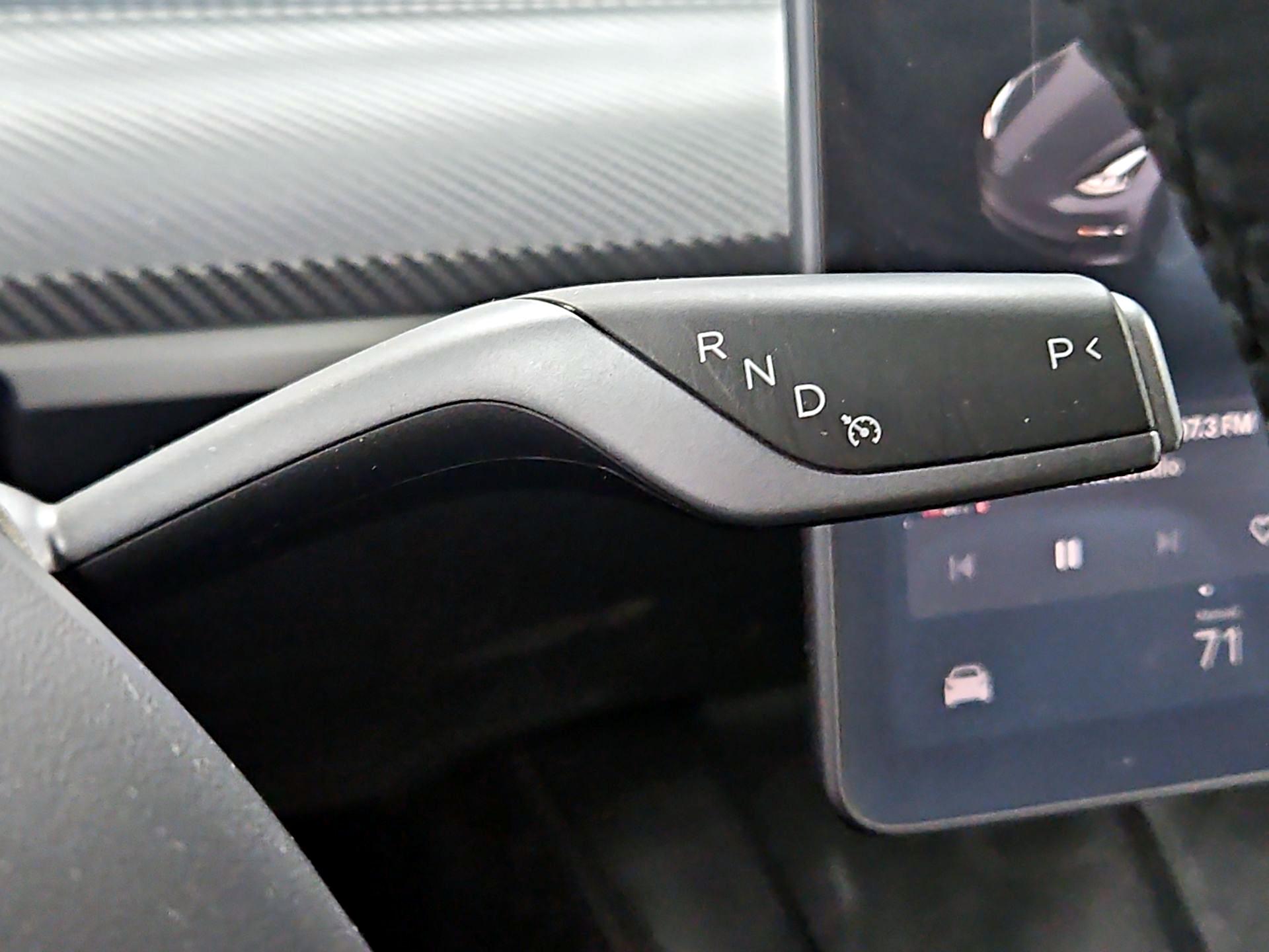 Thumbnail: 2022 Tesla Model 3 - 17