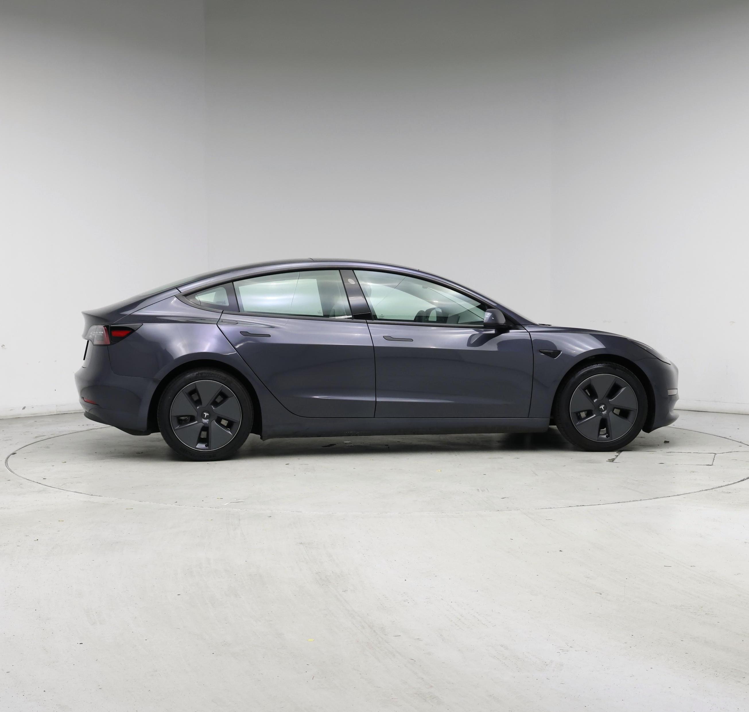 Thumbnail: 2022 Tesla Model 3 - 7