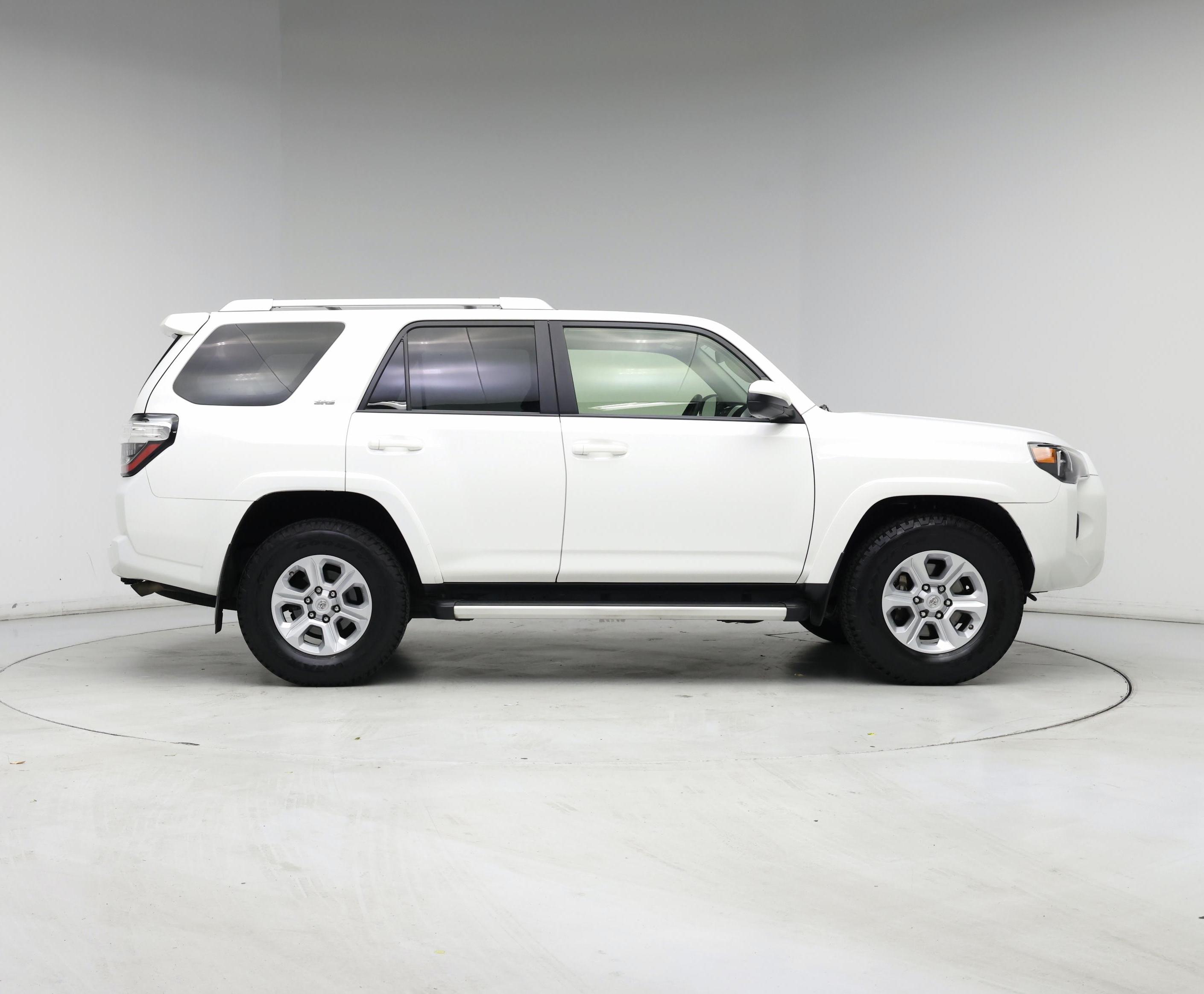 Thumbnail: 2018 Toyota 4Runner - 7