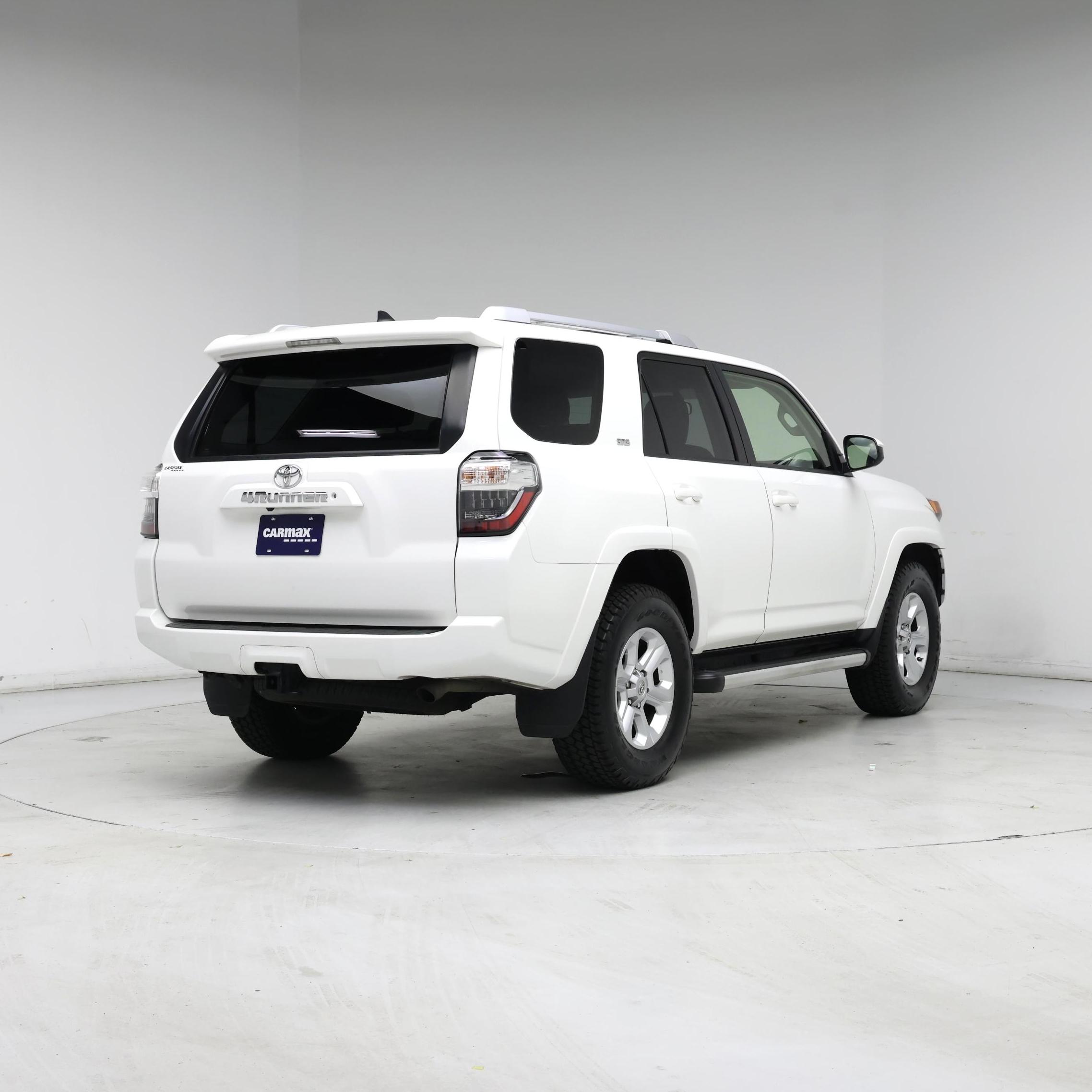 Thumbnail: 2018 Toyota 4Runner - 8