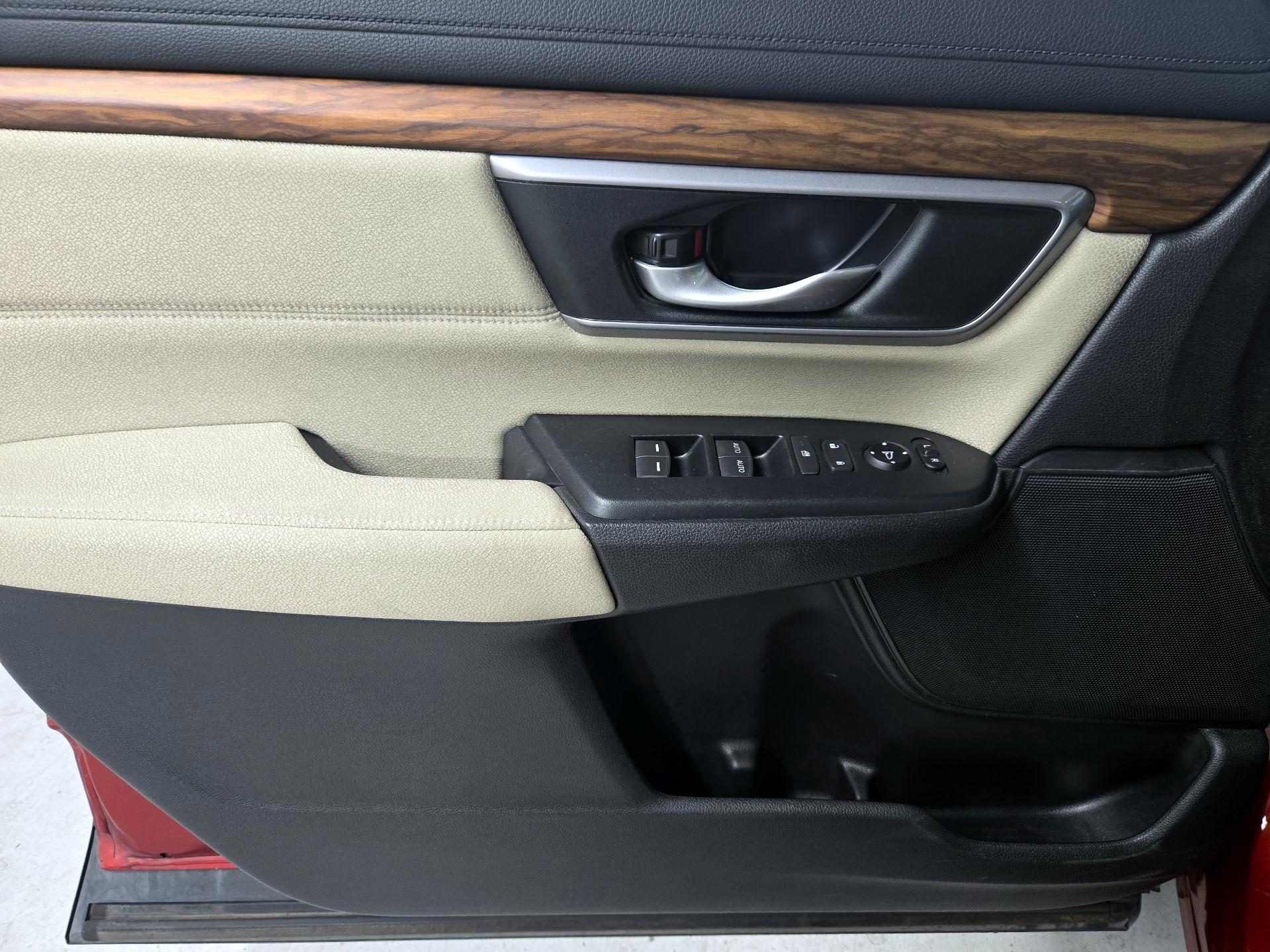 Thumbnail: 2018 Honda CR-V - 12