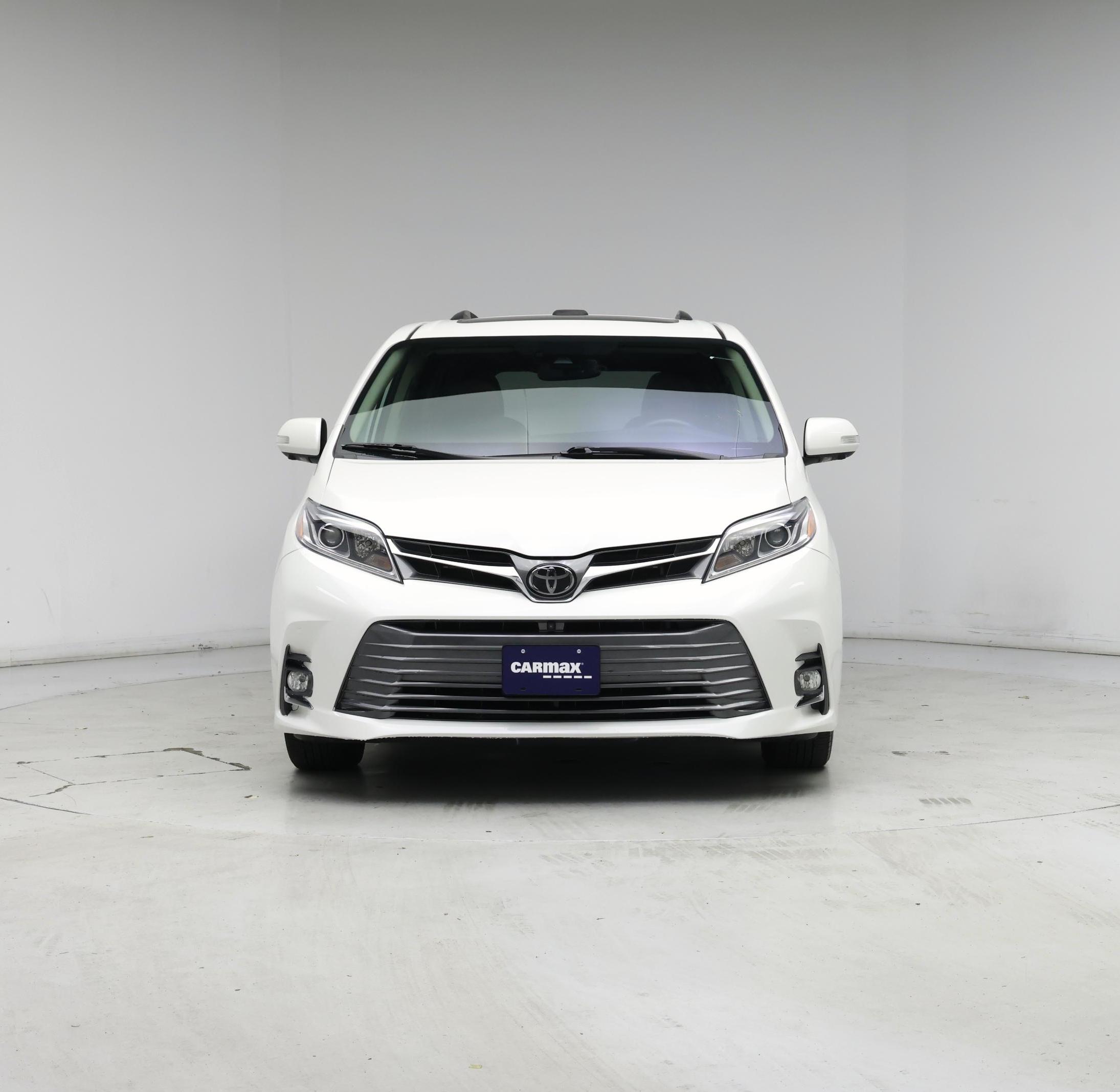 Thumbnail: 2020 Toyota Sienna - 5