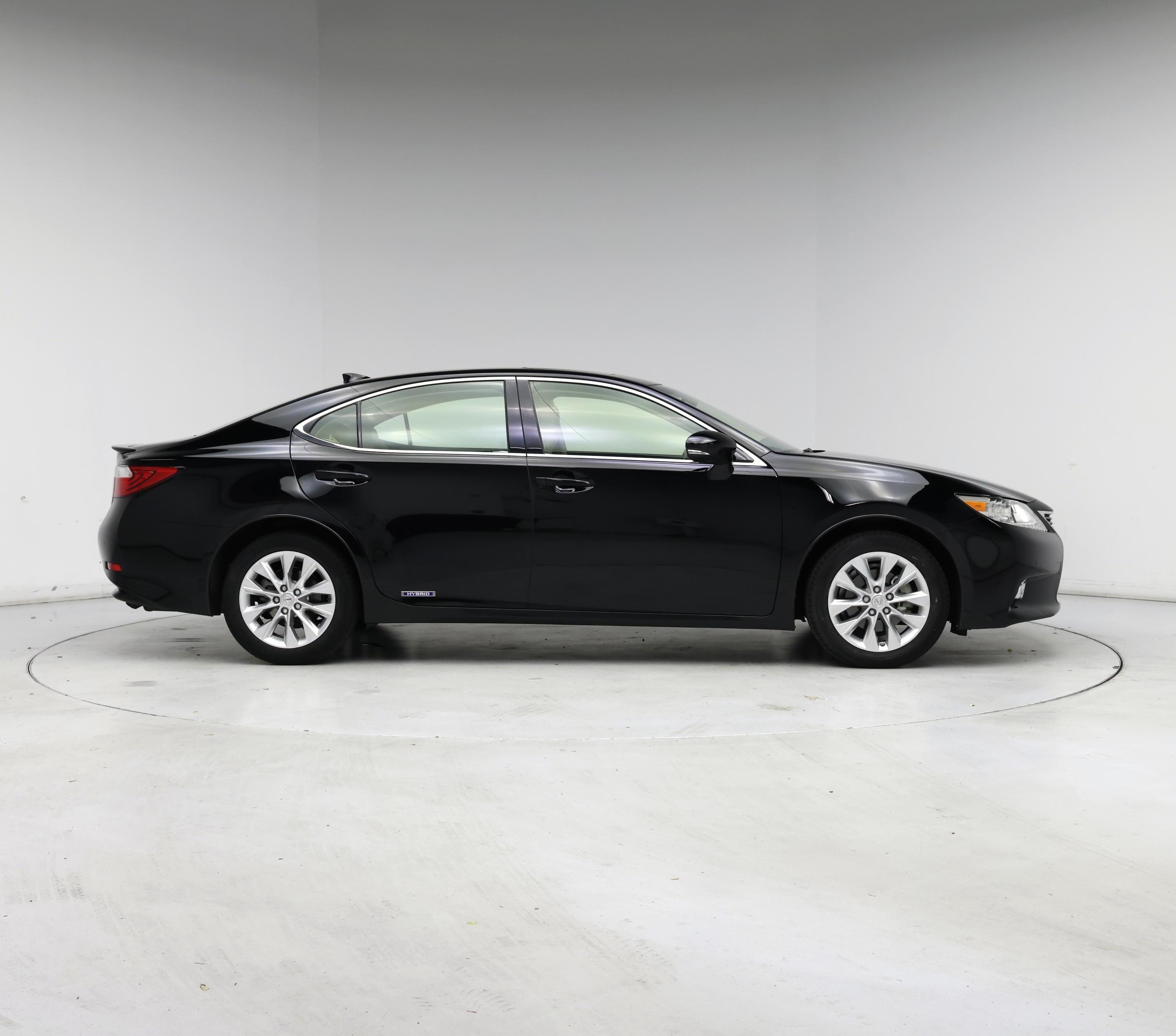 Thumbnail: 2015 Lexus ES - 7