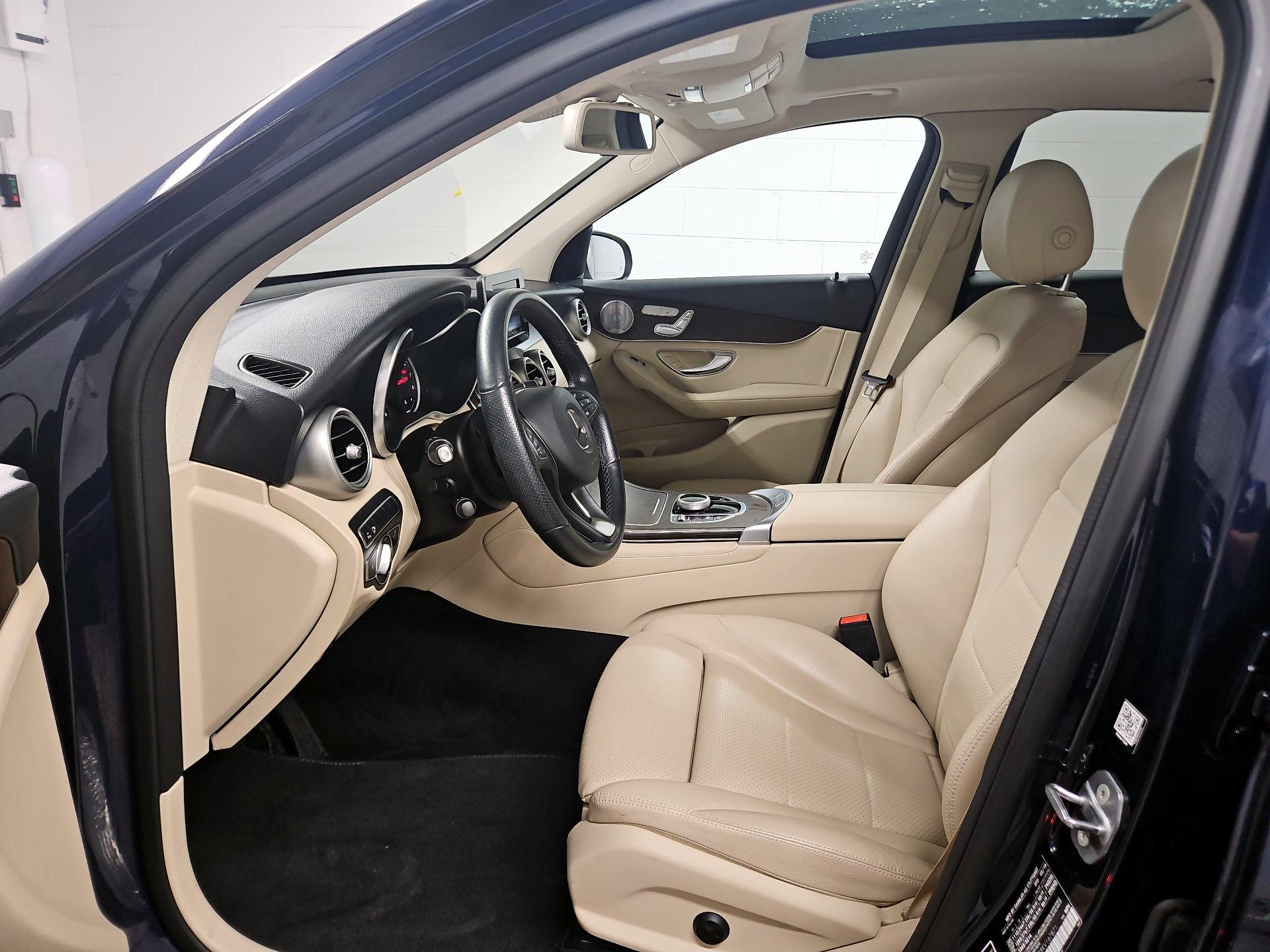 Thumbnail: 2019 Mercedes-Benz GLC - 11