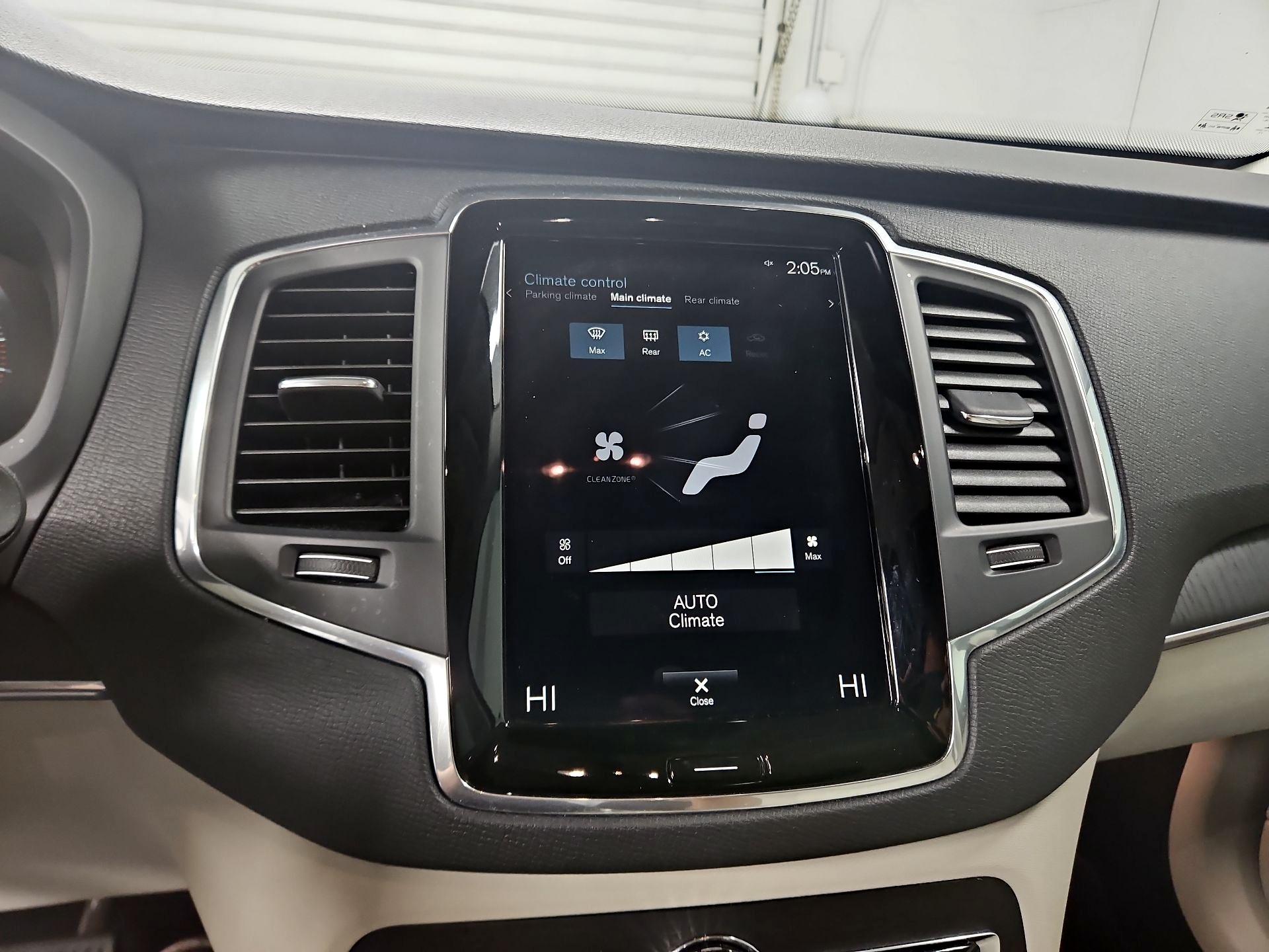 Thumbnail: 2020 Volvo XC90 - 16