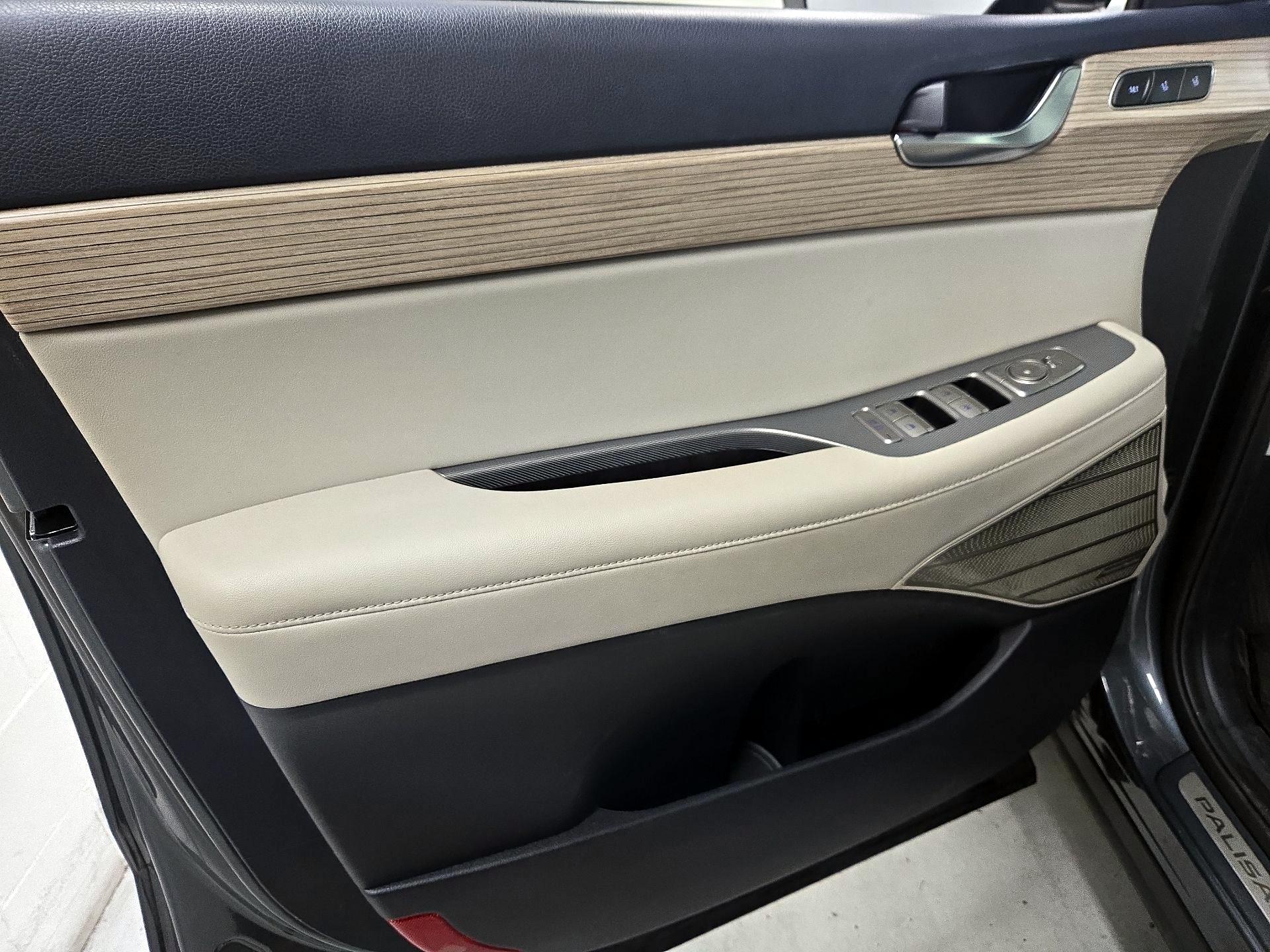 Thumbnail: 2021 Hyundai Palisade - 12