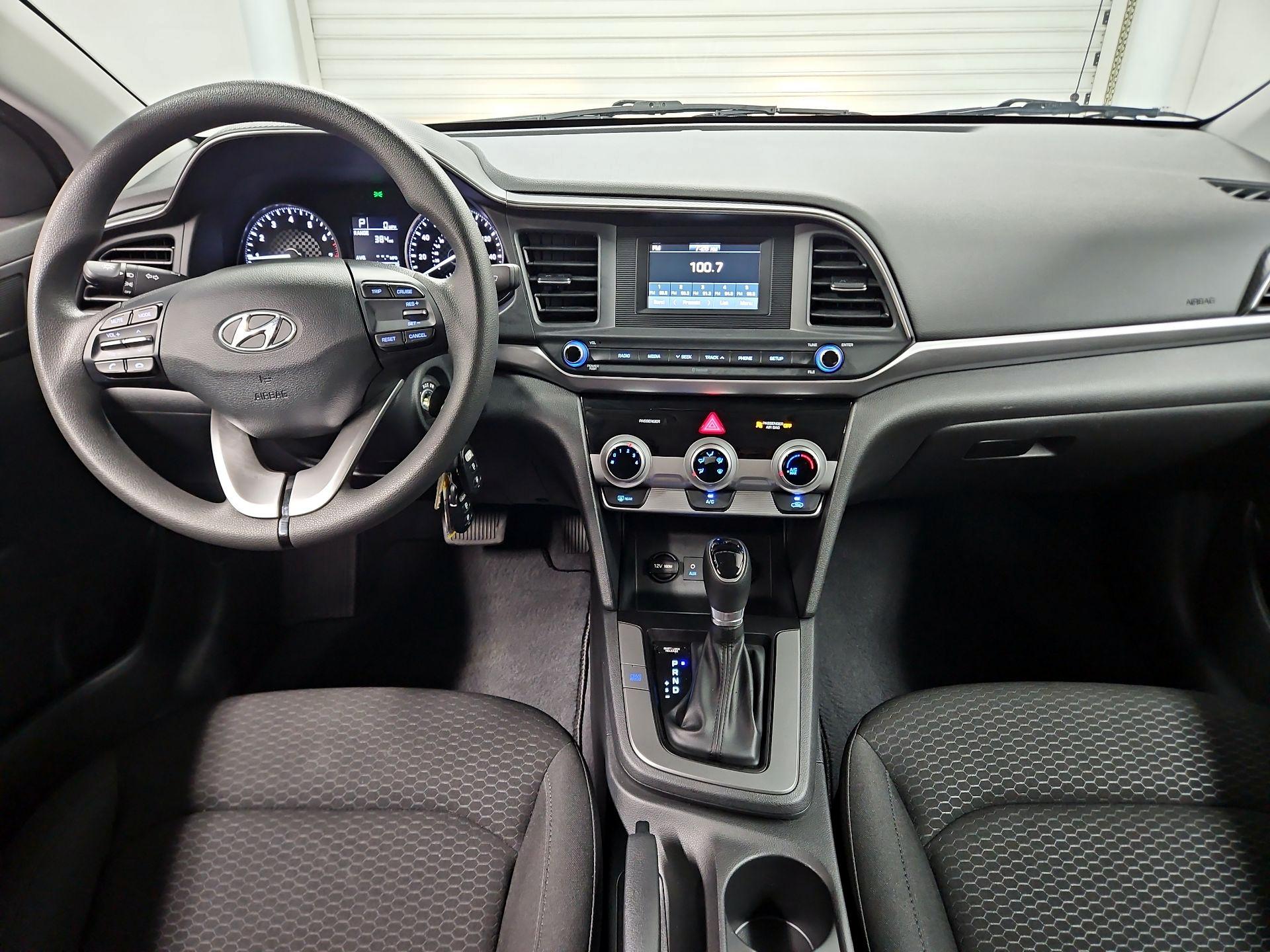 Thumbnail: 2019 Hyundai Elantra - 9
