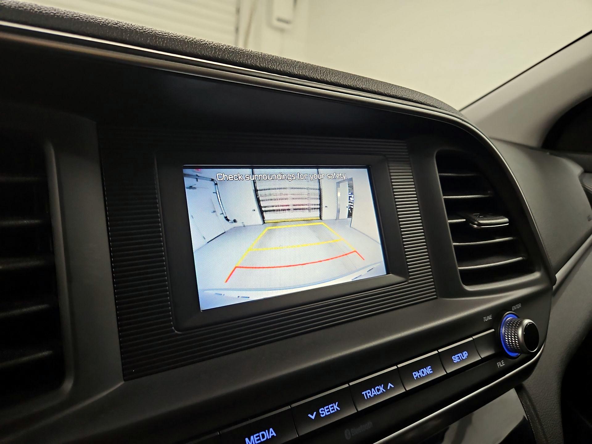 Thumbnail: 2019 Hyundai Elantra - 14
