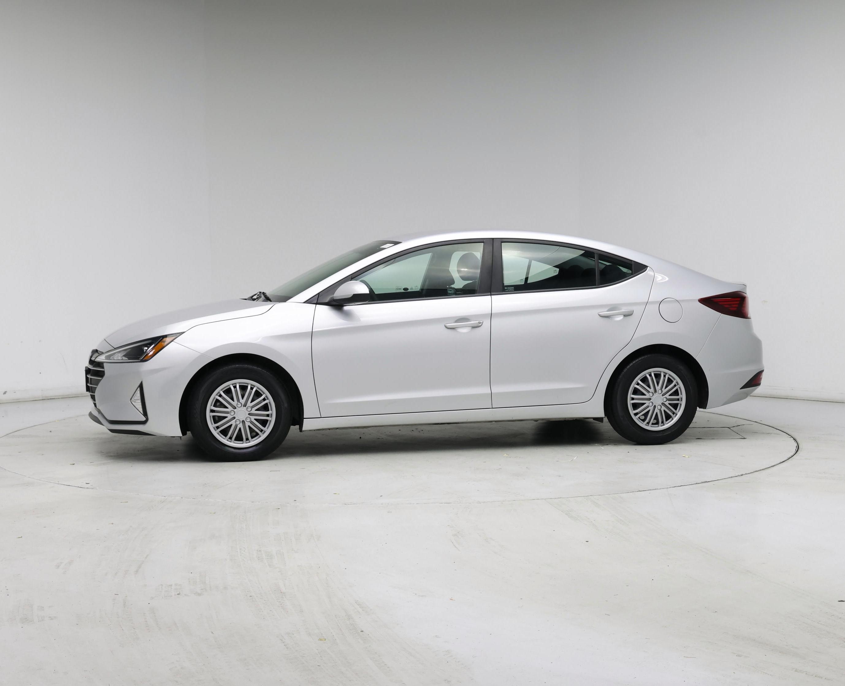 Thumbnail: 2019 Hyundai Elantra - 3