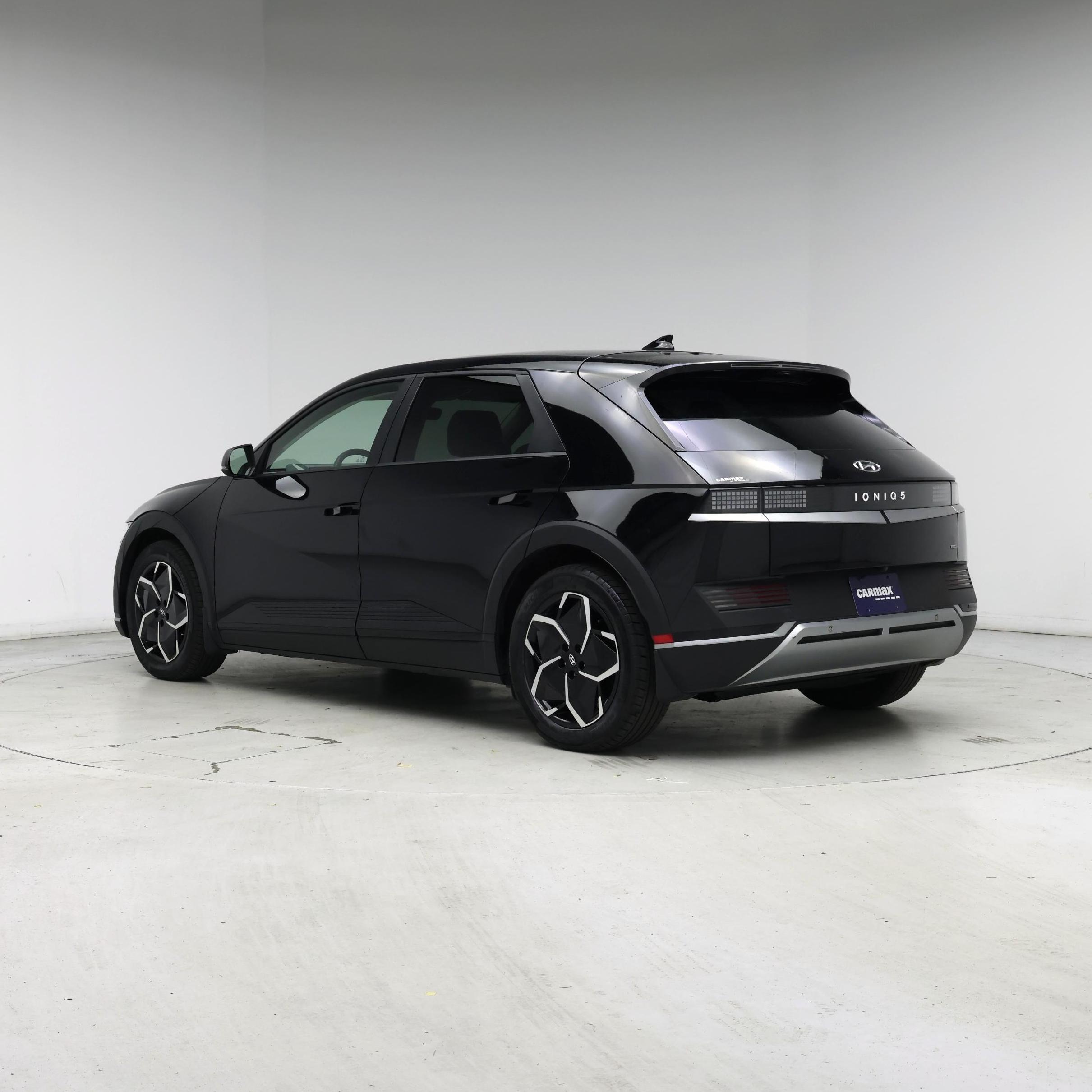 Thumbnail: 2023 Hyundai Ioniq 5 - 2