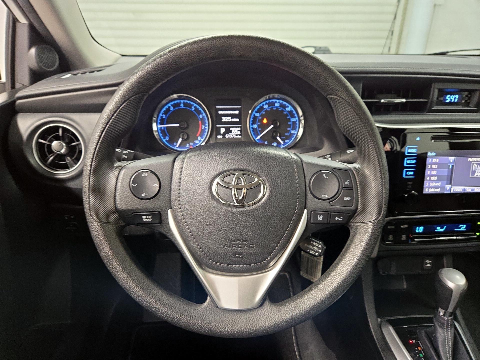 Thumbnail: 2017 Toyota Corolla - 10