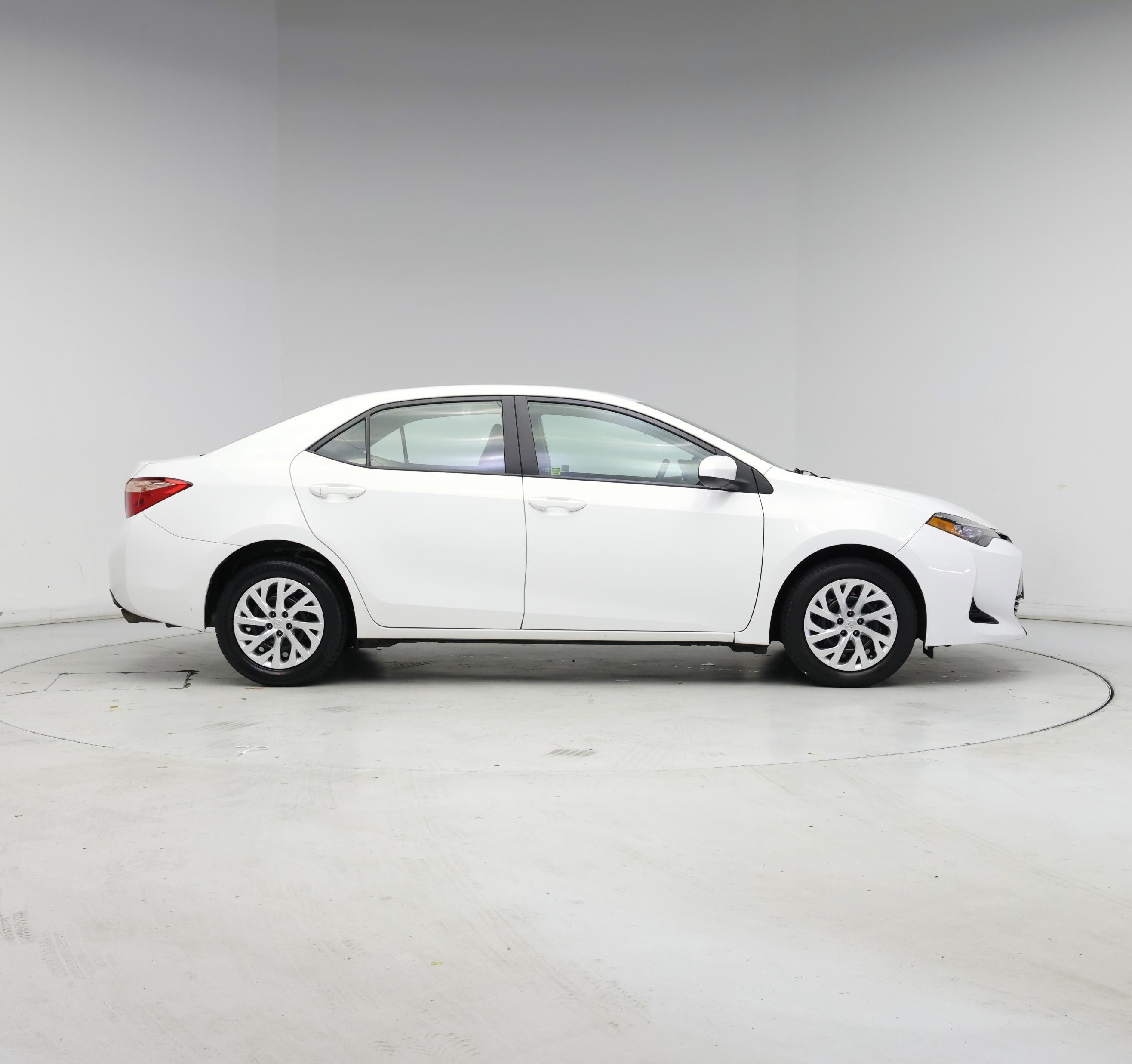 Thumbnail: 2017 Toyota Corolla - 7