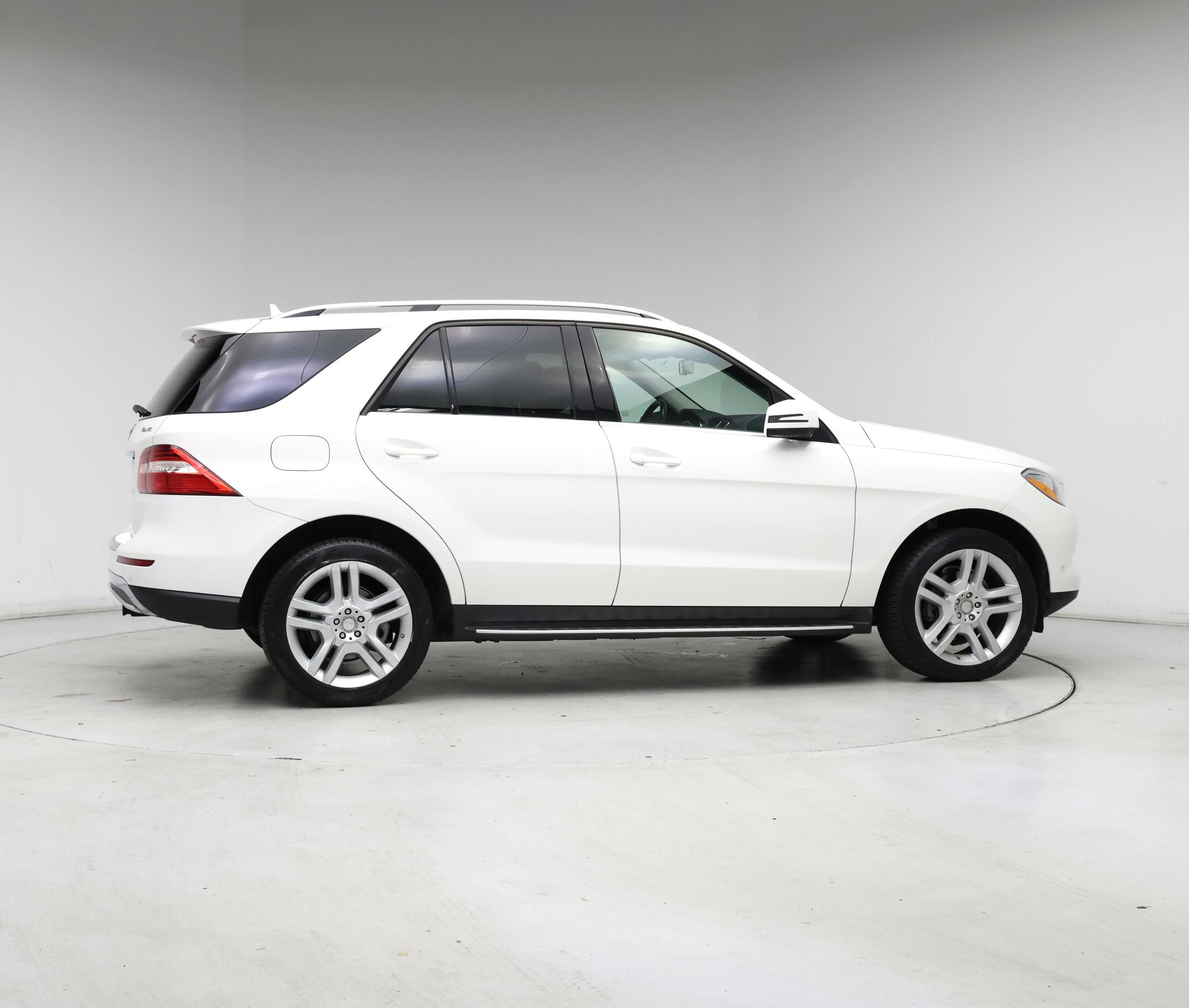 Thumbnail: 2015 Mercedes-Benz M-Class - 7
