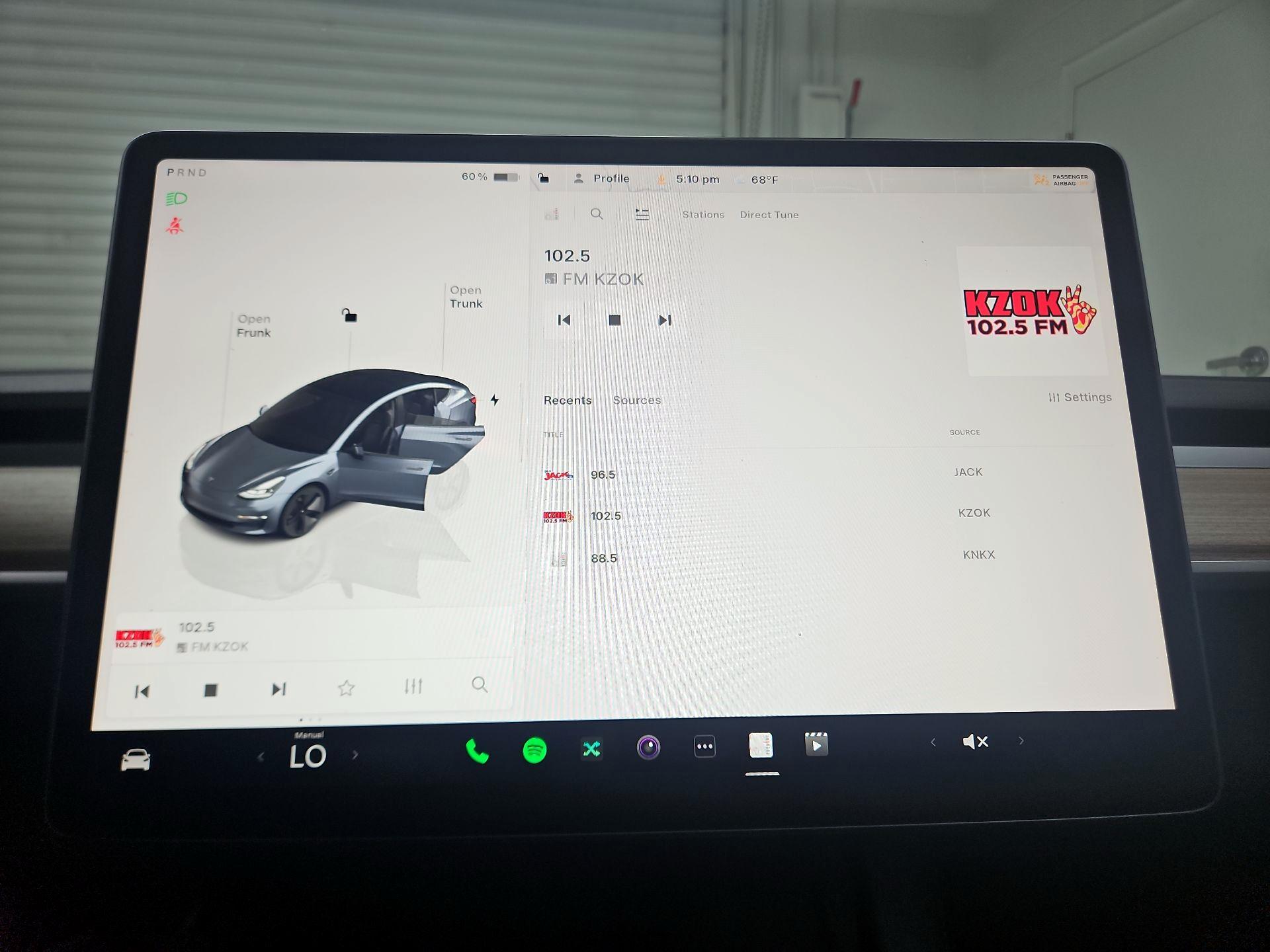 Thumbnail: 2023 Tesla Model 3 - 15