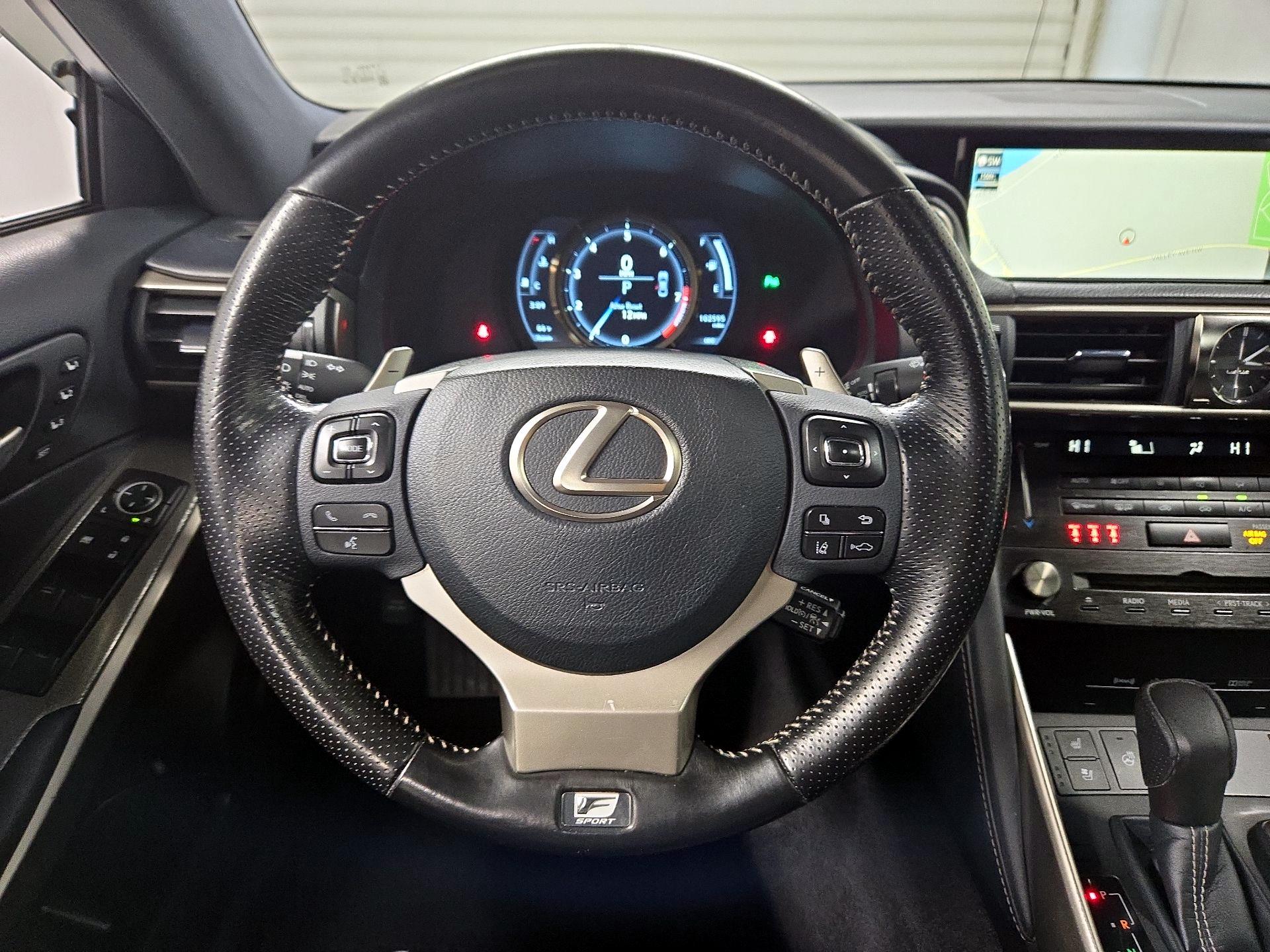 Thumbnail: 2018 Lexus IS - 10