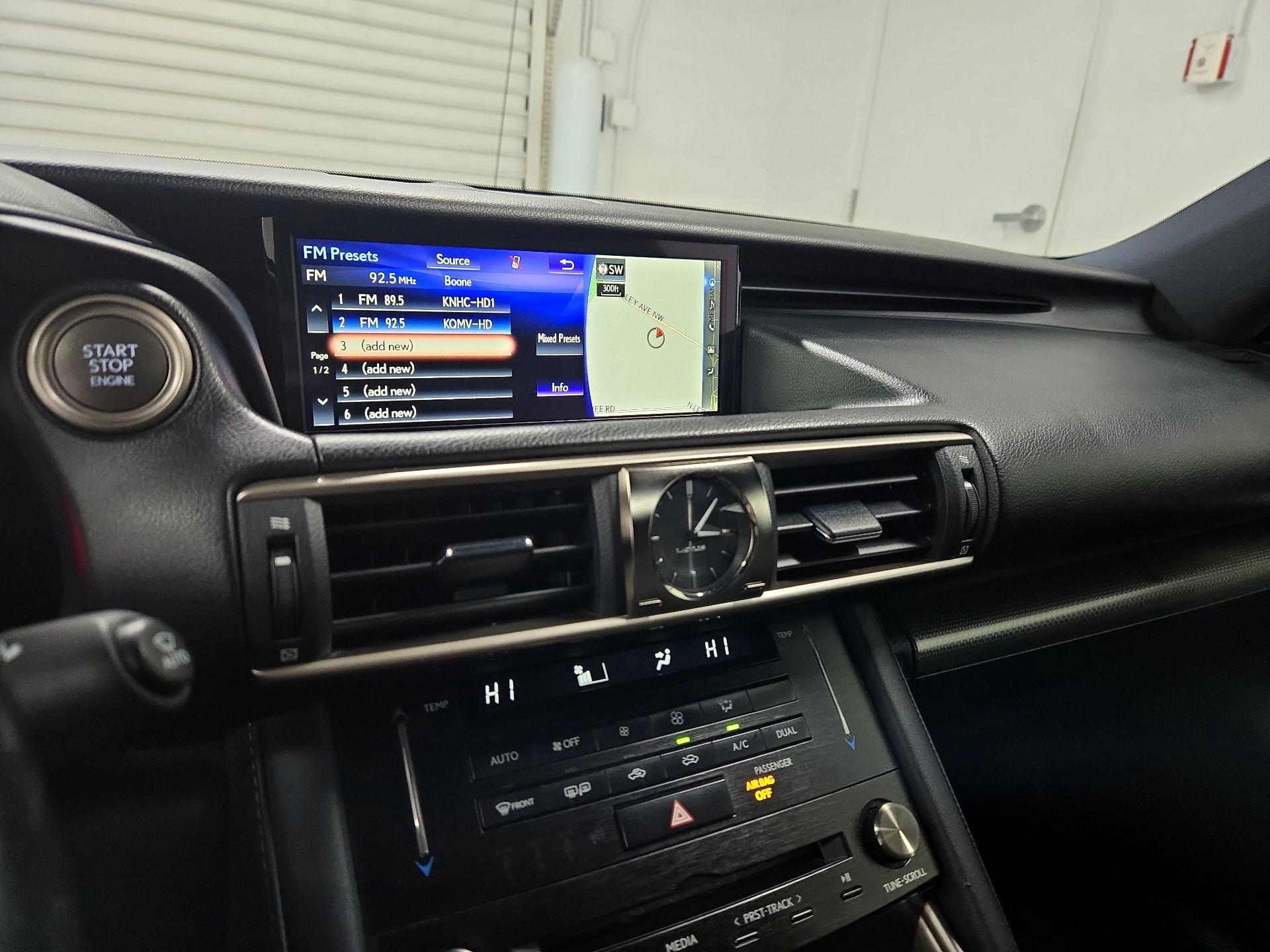 Thumbnail: 2018 Lexus IS - 16