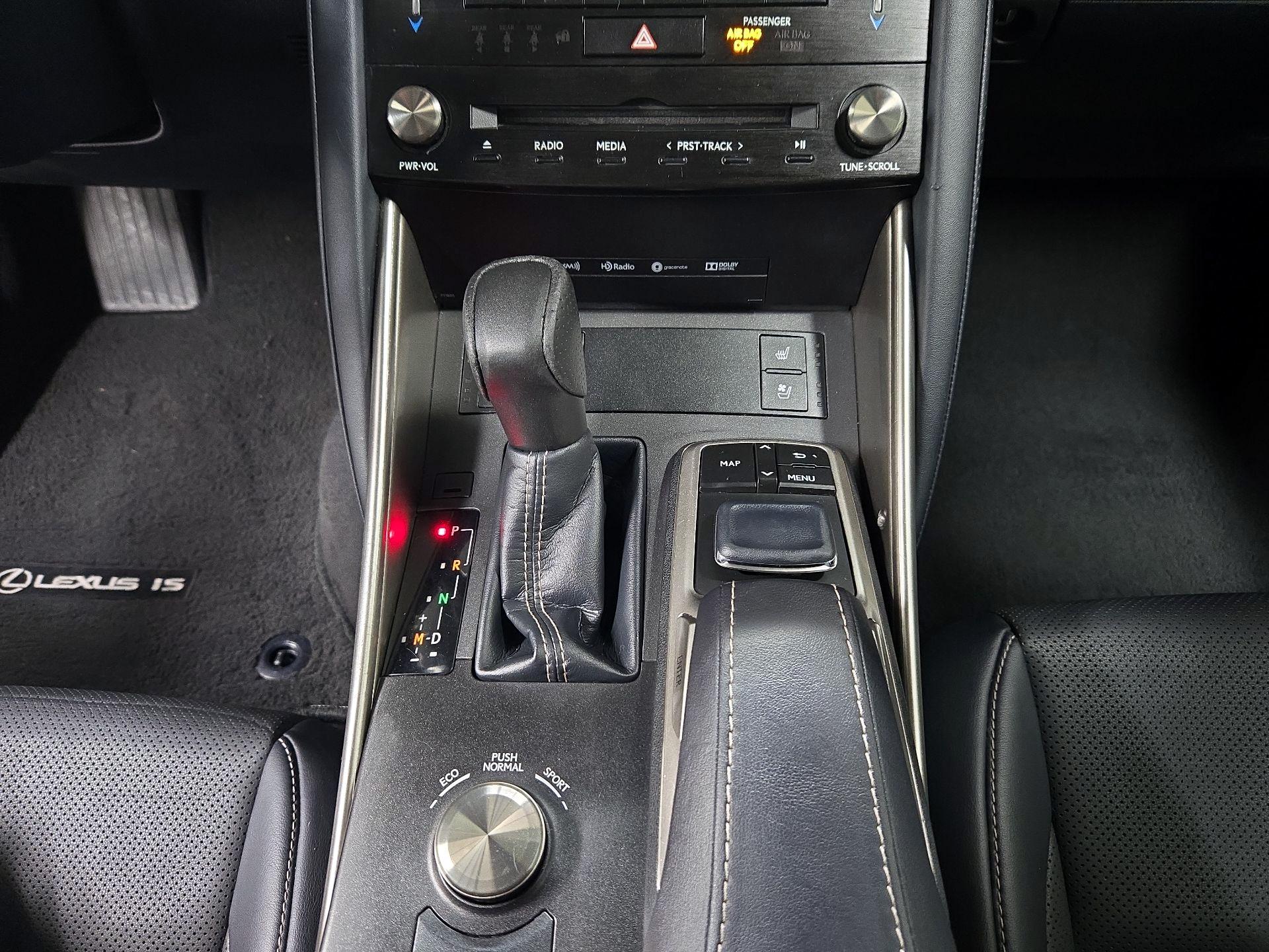 Thumbnail: 2018 Lexus IS - 18