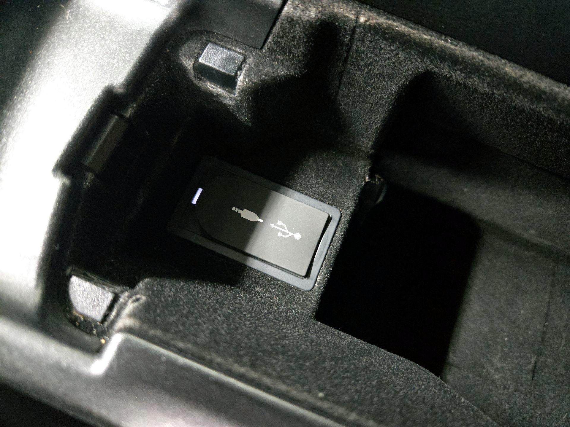 Thumbnail: 2018 Lexus IS - 19