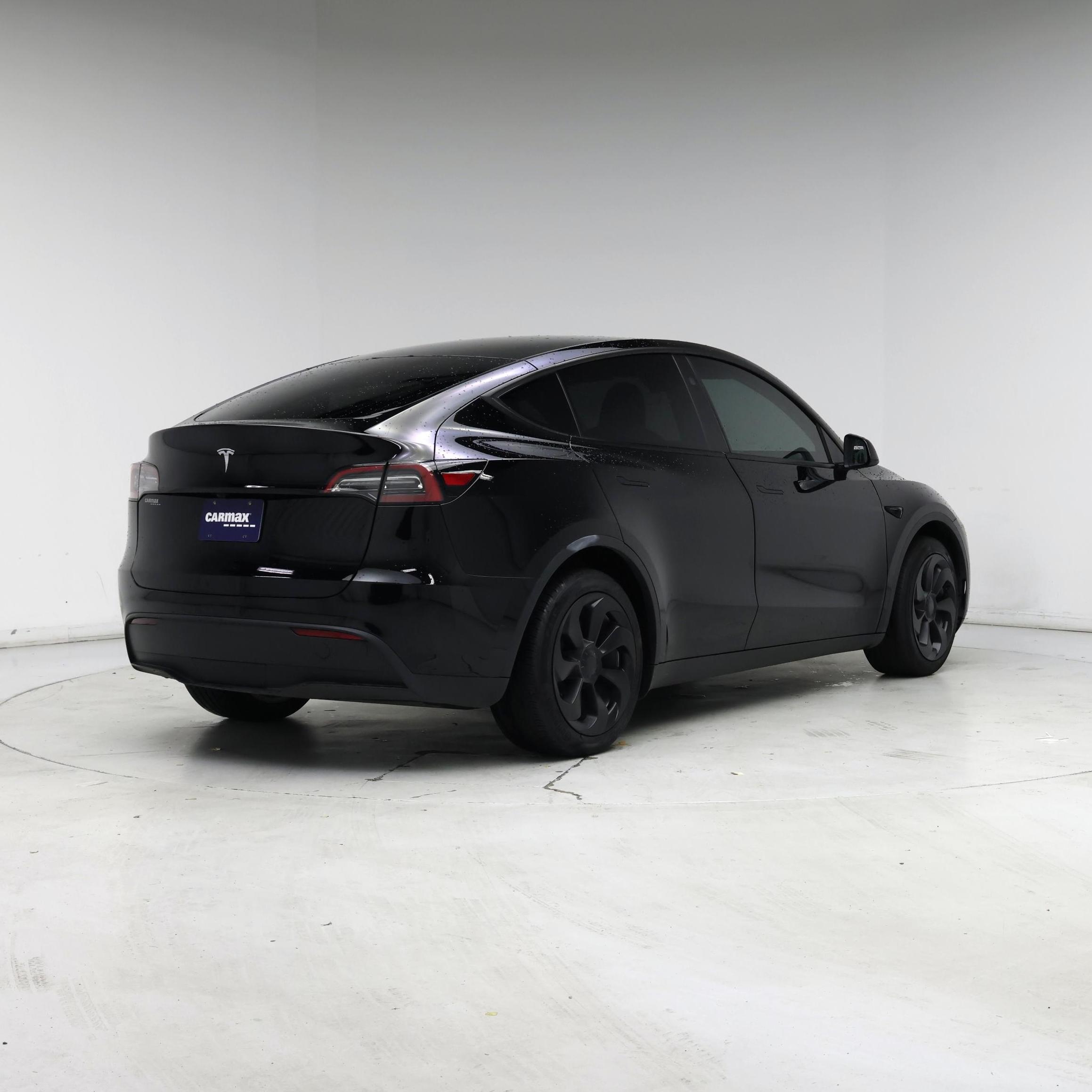 Thumbnail: 2023 Tesla Model Y - 8